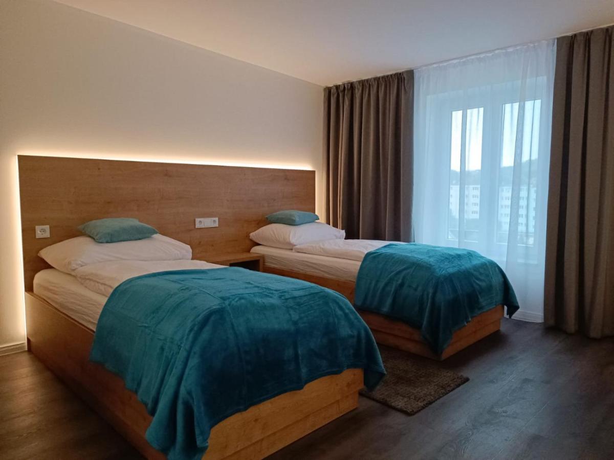 Standard Twin Room - Photo 3