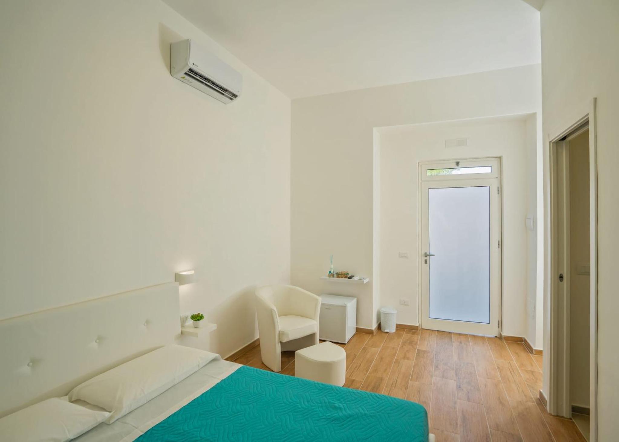 Triple Room with Sea View photo 2