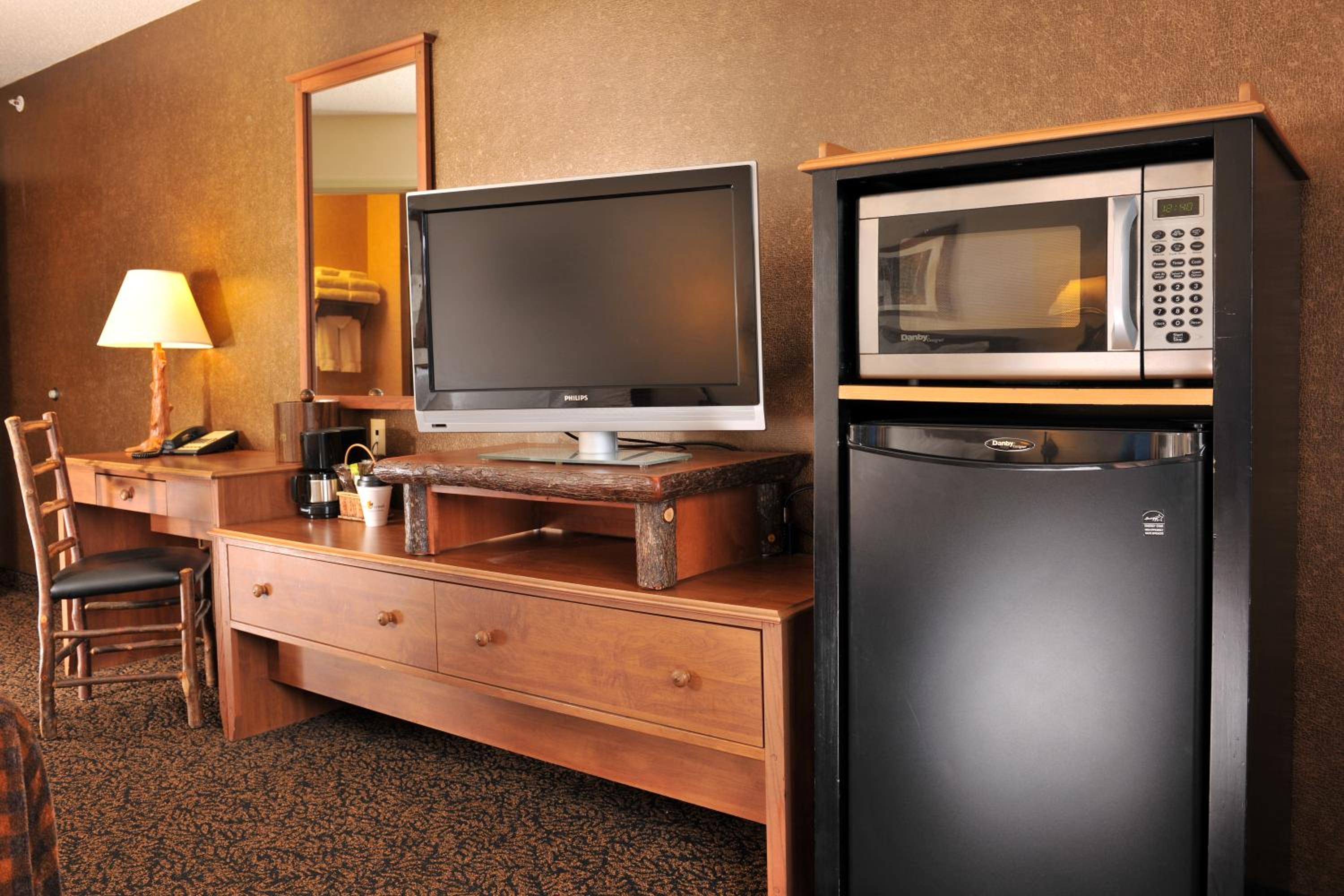 Deluxe King Room - Photo 1