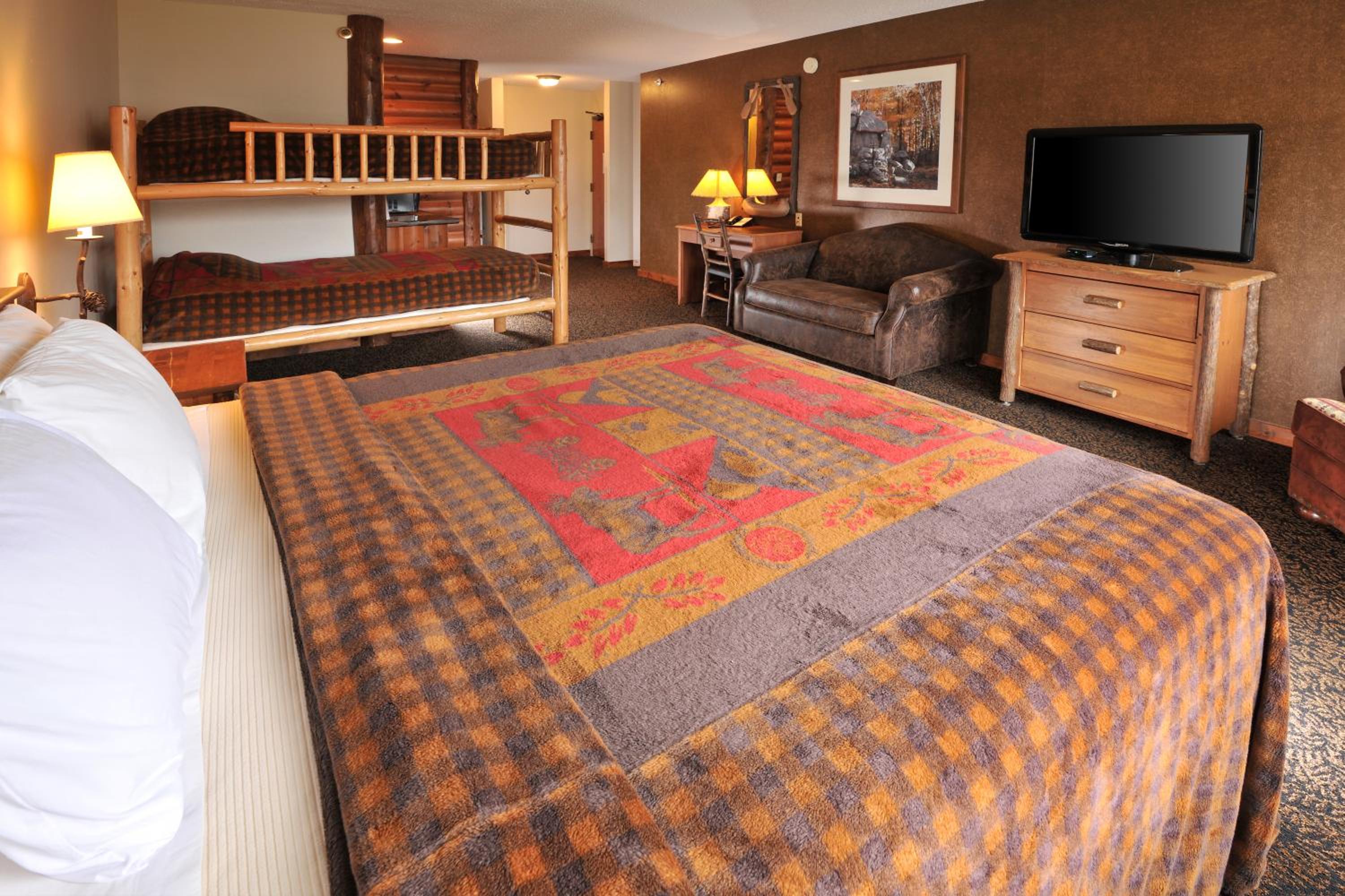 Family Suite - Photo 1