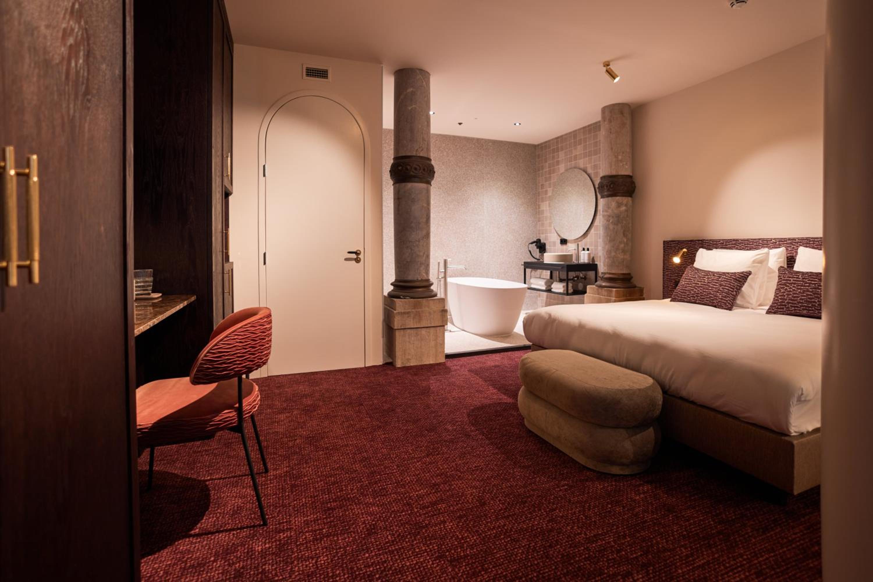 Suite photo 1