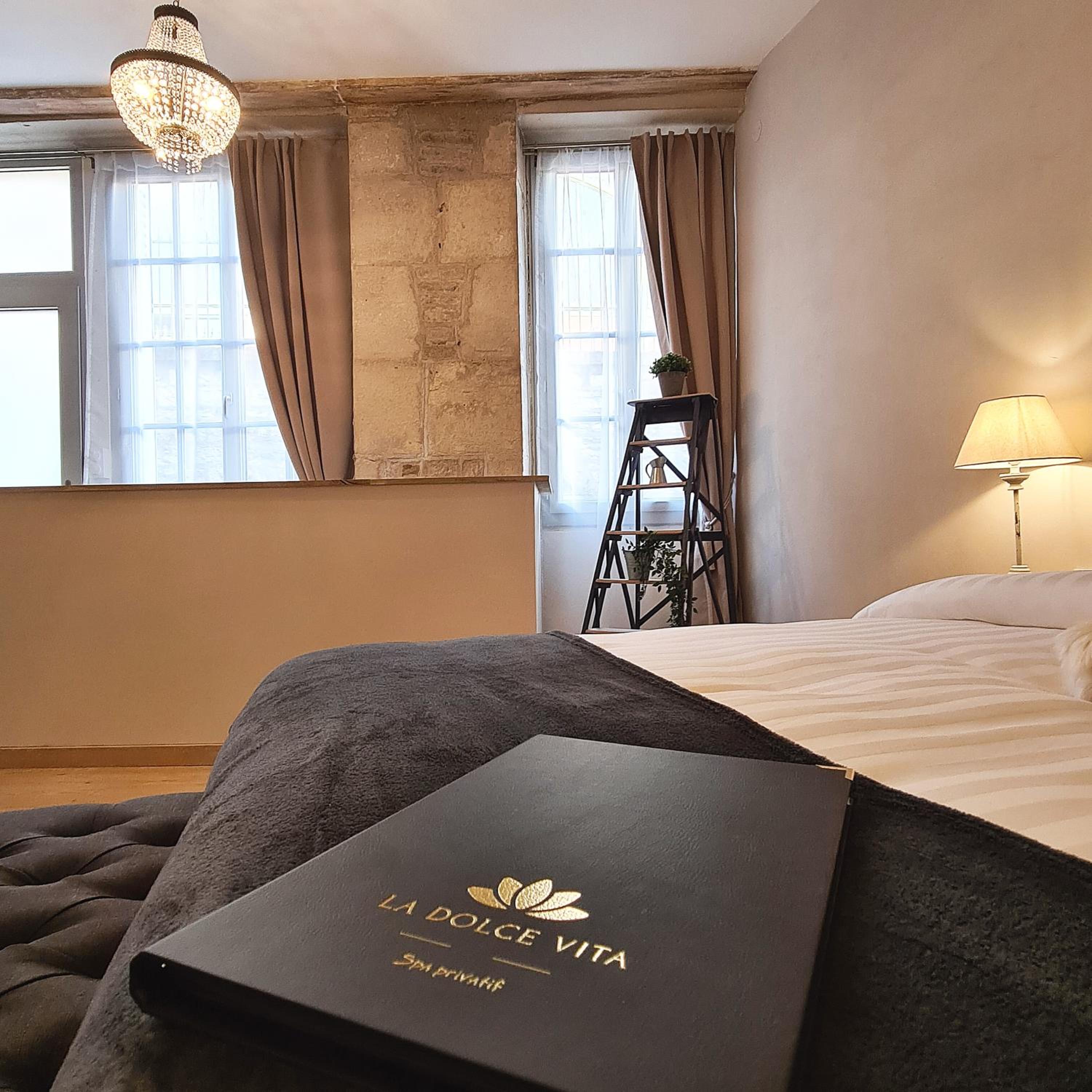Queen Room with Spa Bath photo 1