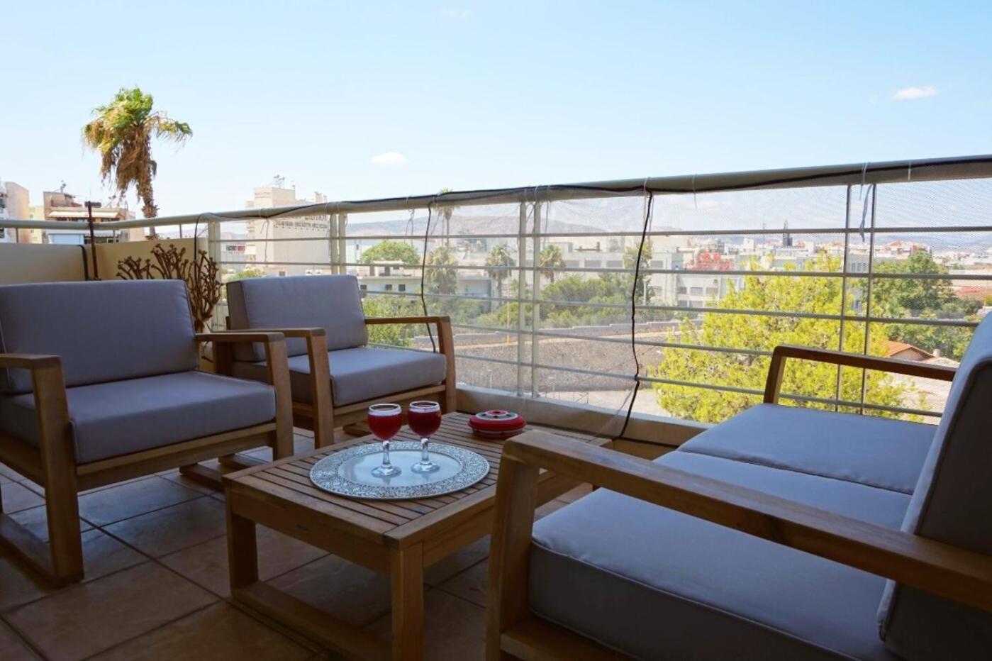 Apartment with Balcony - Photo 14
