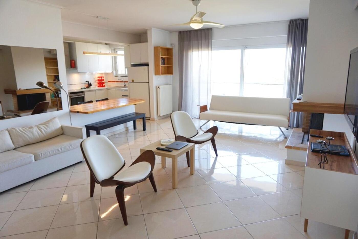 Apartment with Balcony - Photo 19