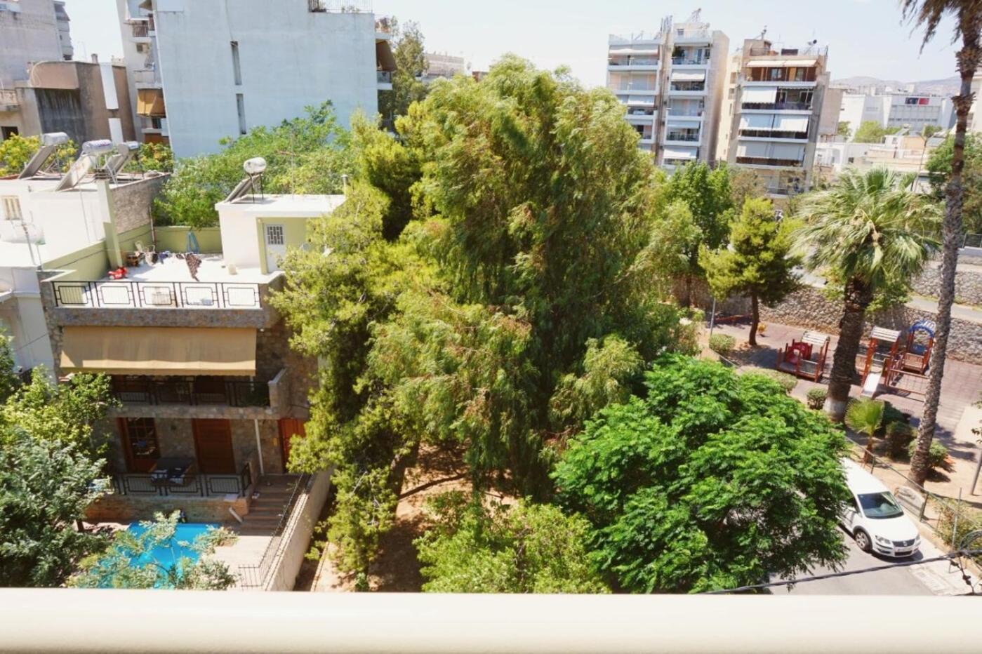 Apartment with Balcony - Photo 25