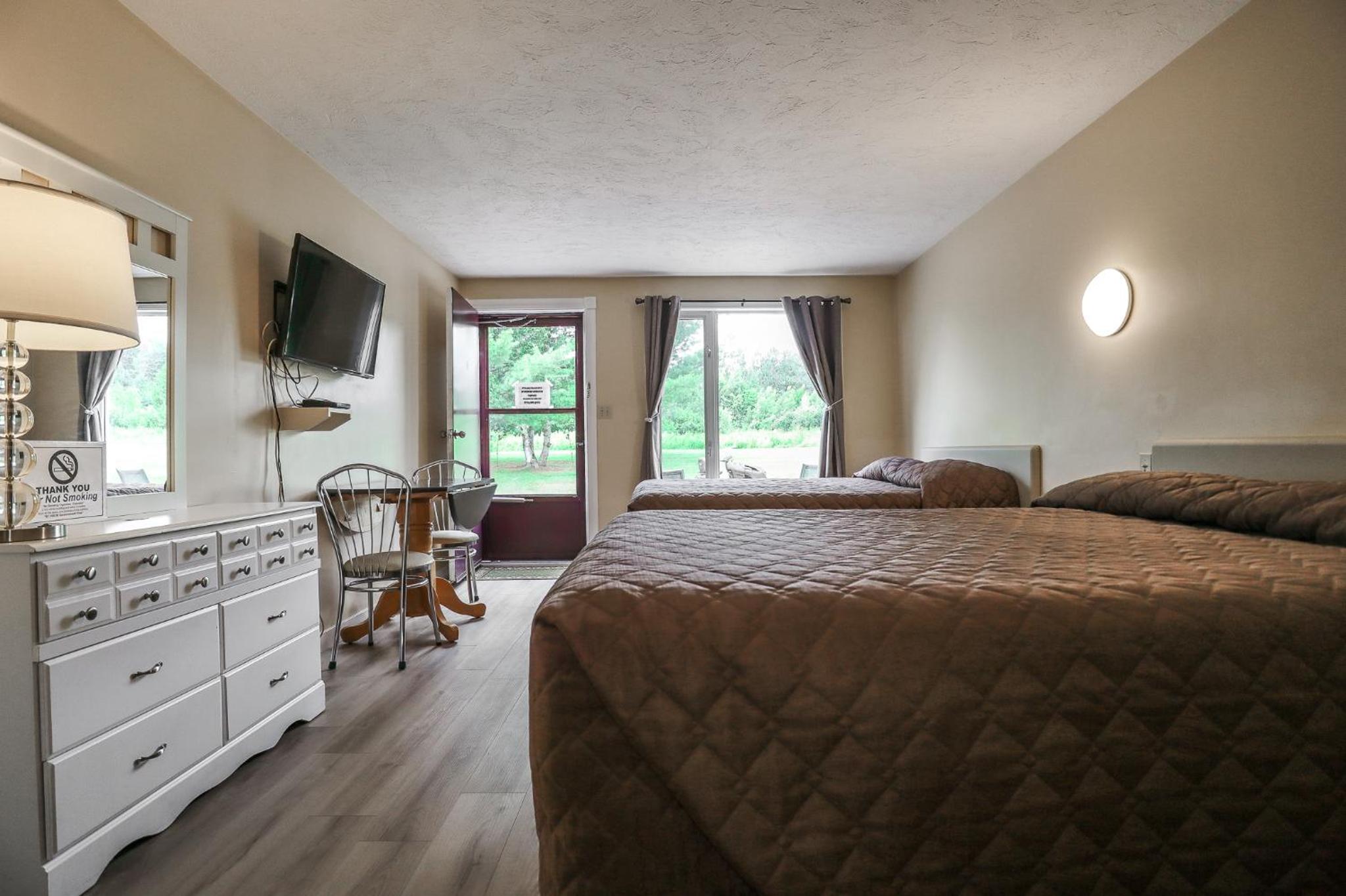 Deluxe Queen Room photo 2