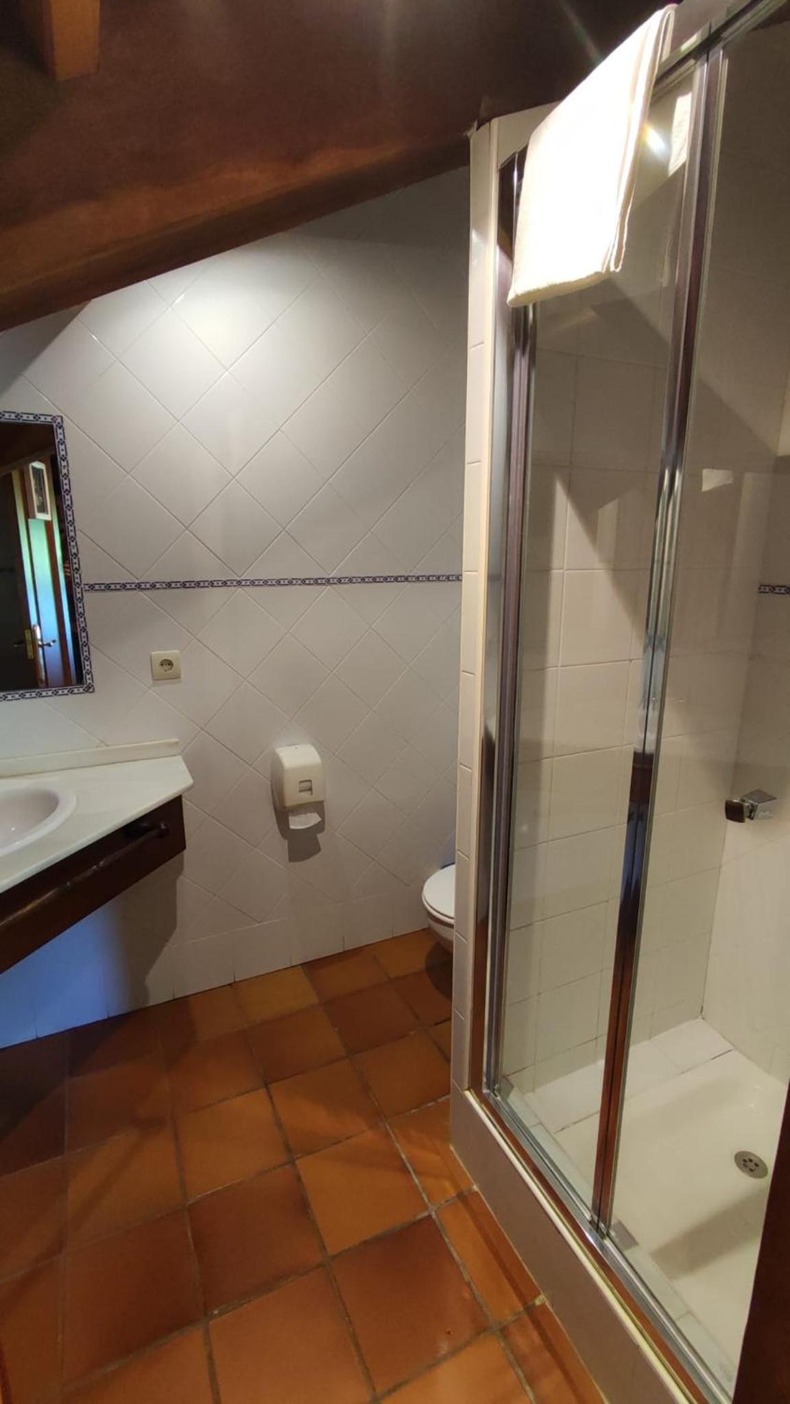 Double or Twin Room 3 photo 3
