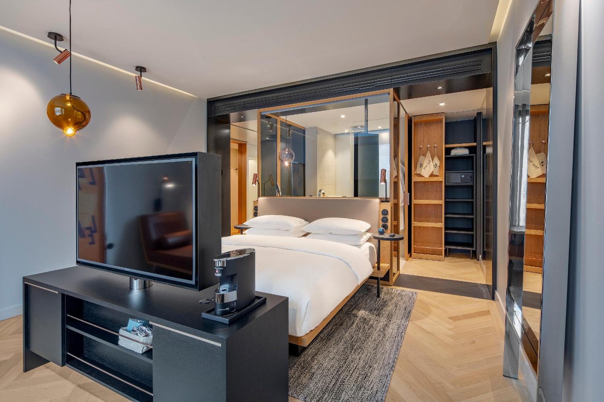 King Room with Garden View