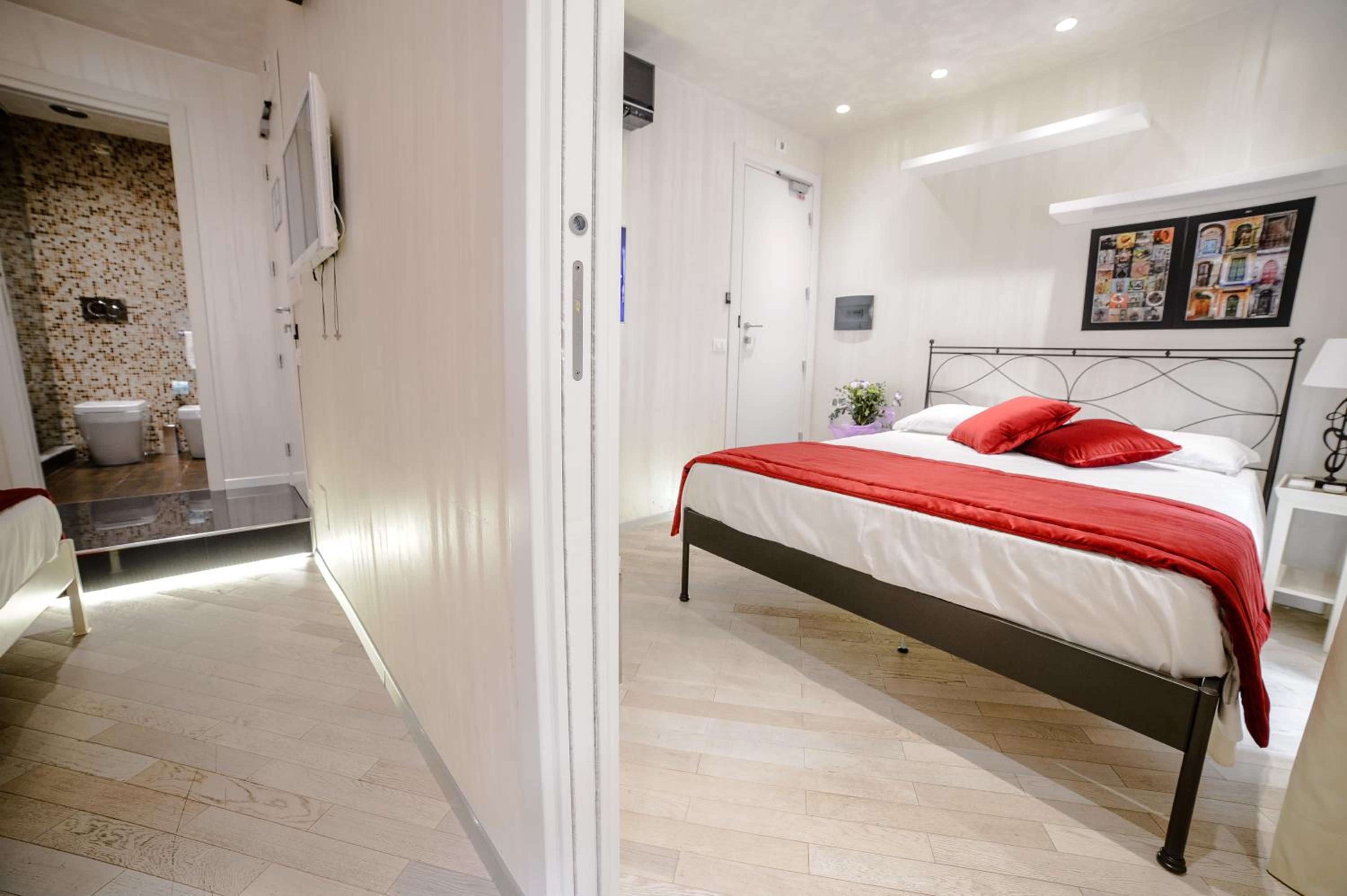 Family Suite thumbnail 6
