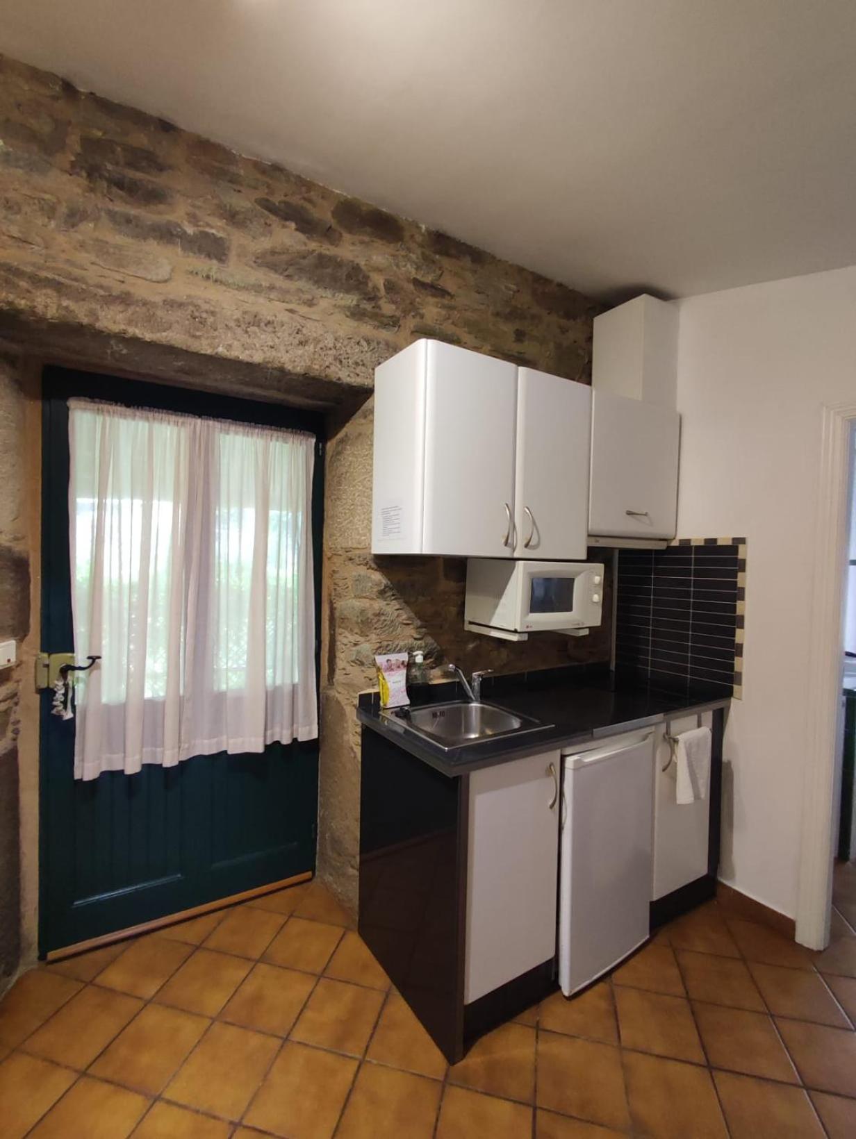 Two-Bedroom Apartment (4 Adults) photo 2