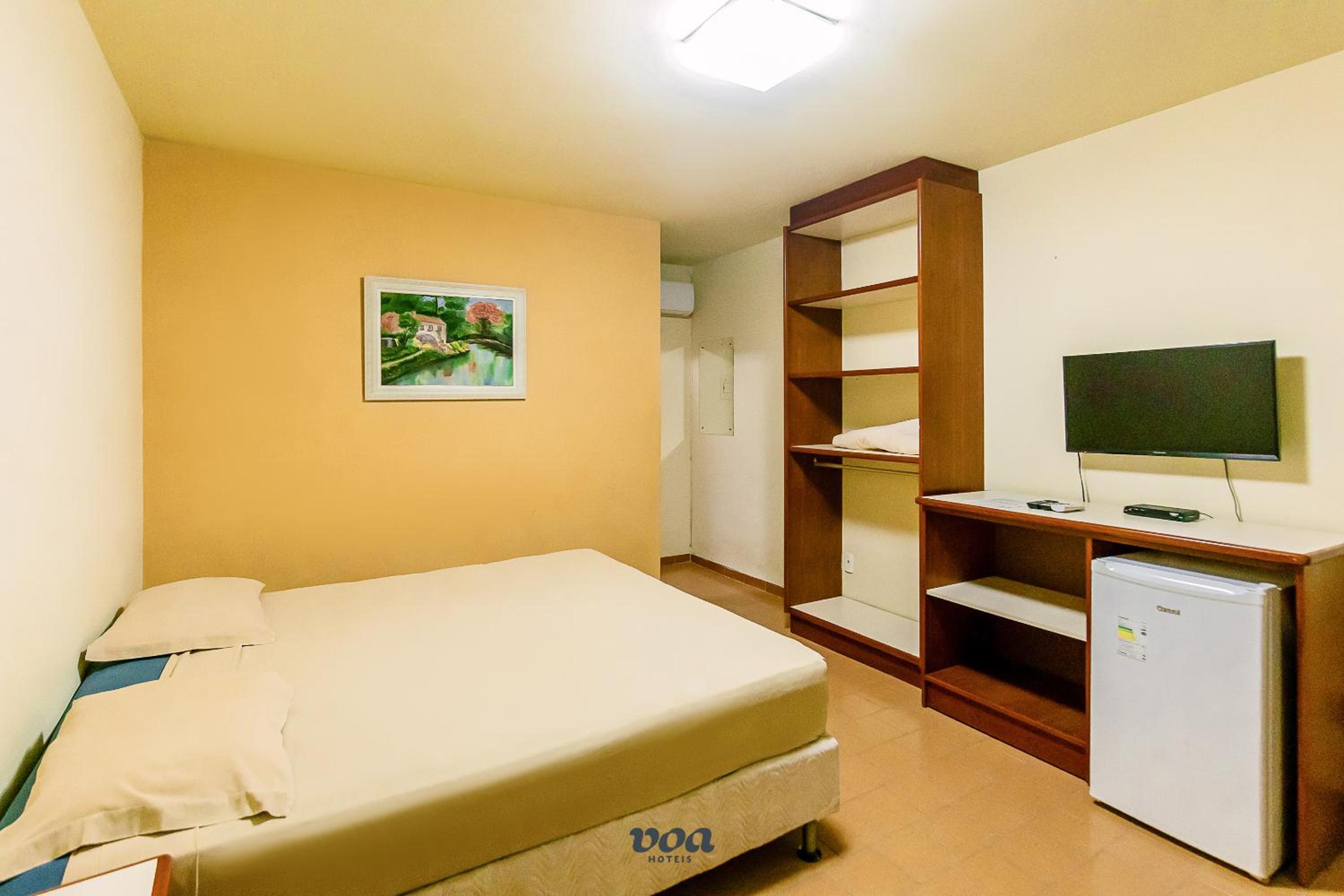 Standard Double Room - Photo 8