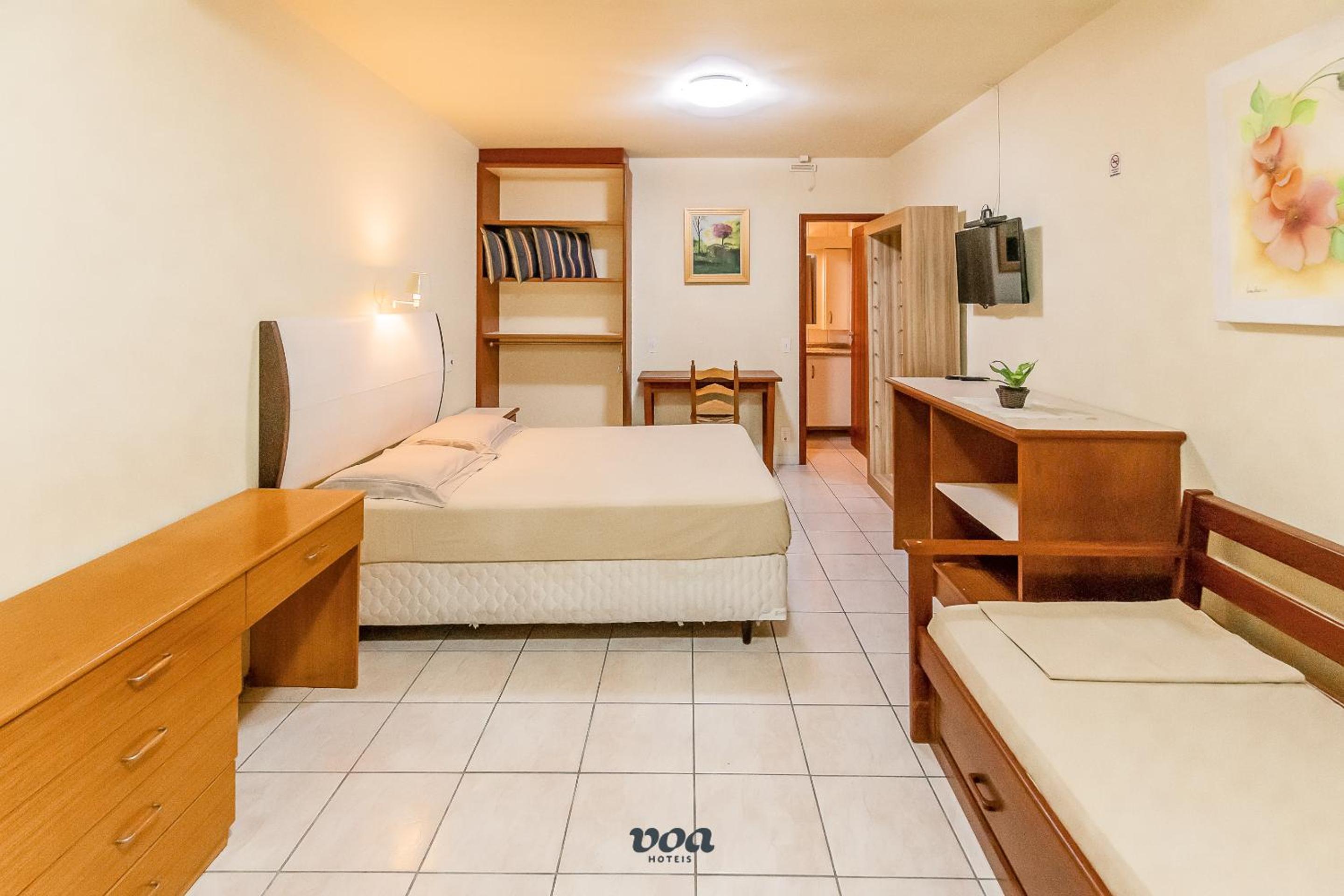 Standard Triple Room - Photo 3