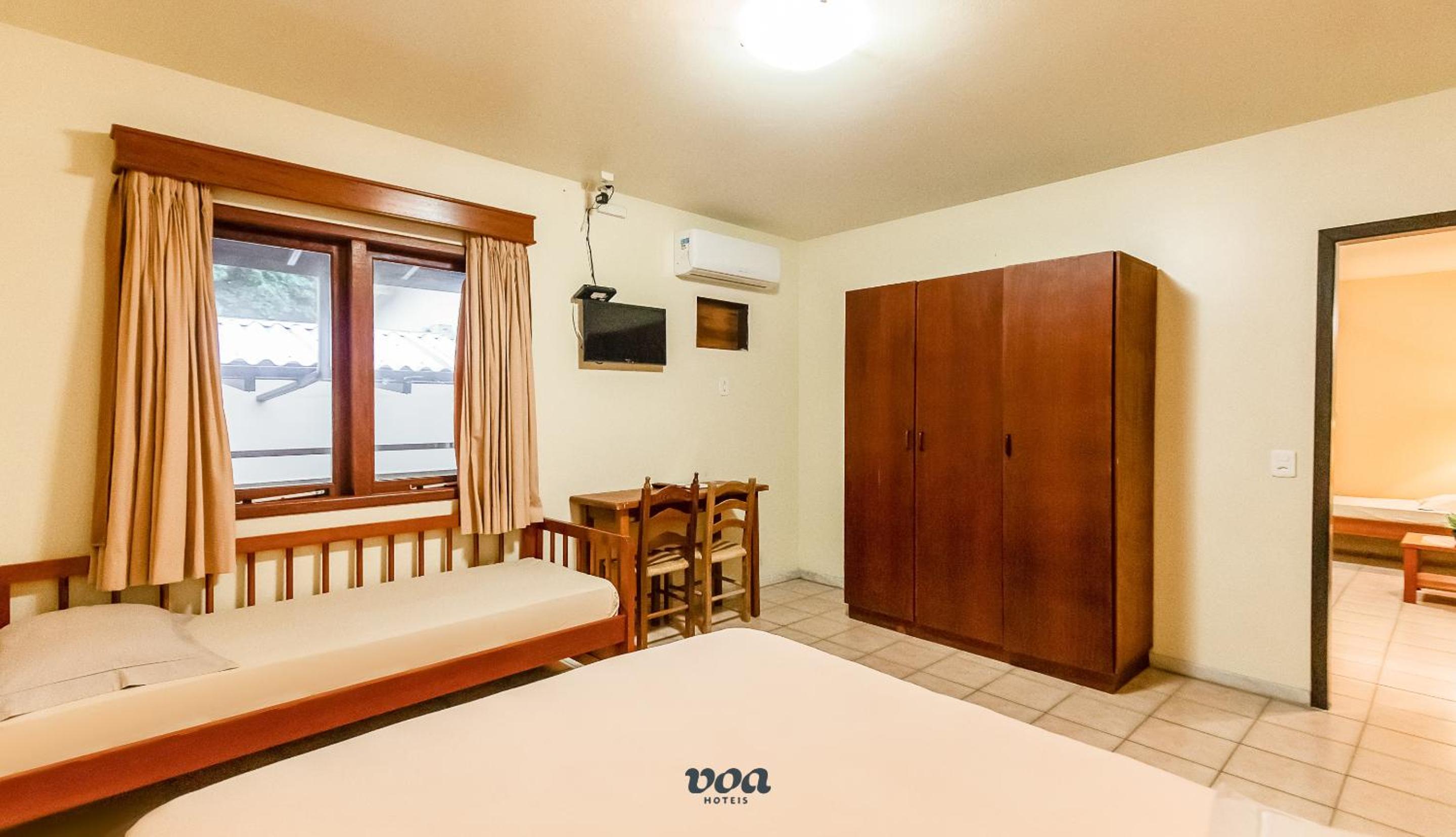 Standard Quadruple Room - Photo 8