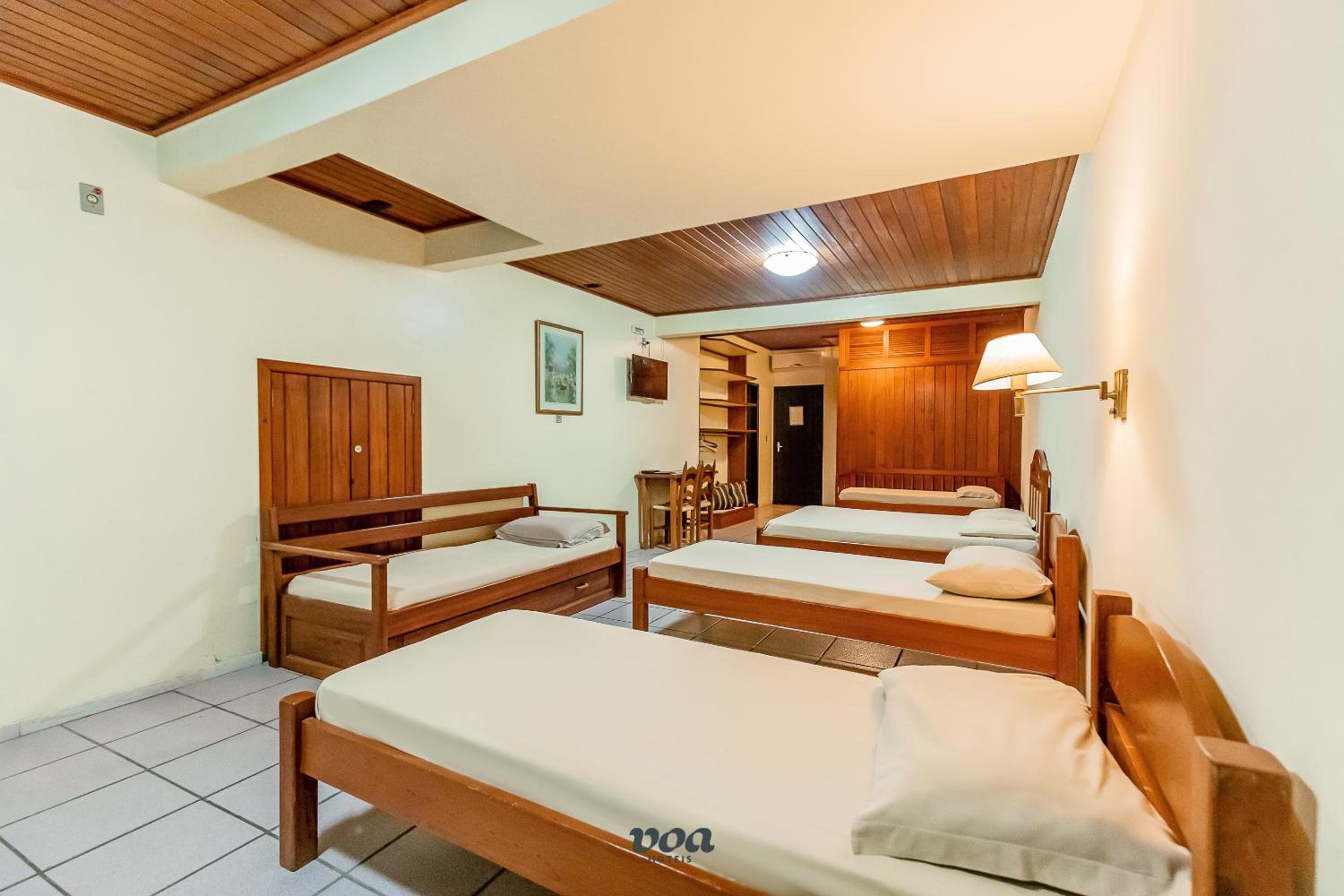 Standard Family Room - Photo 4