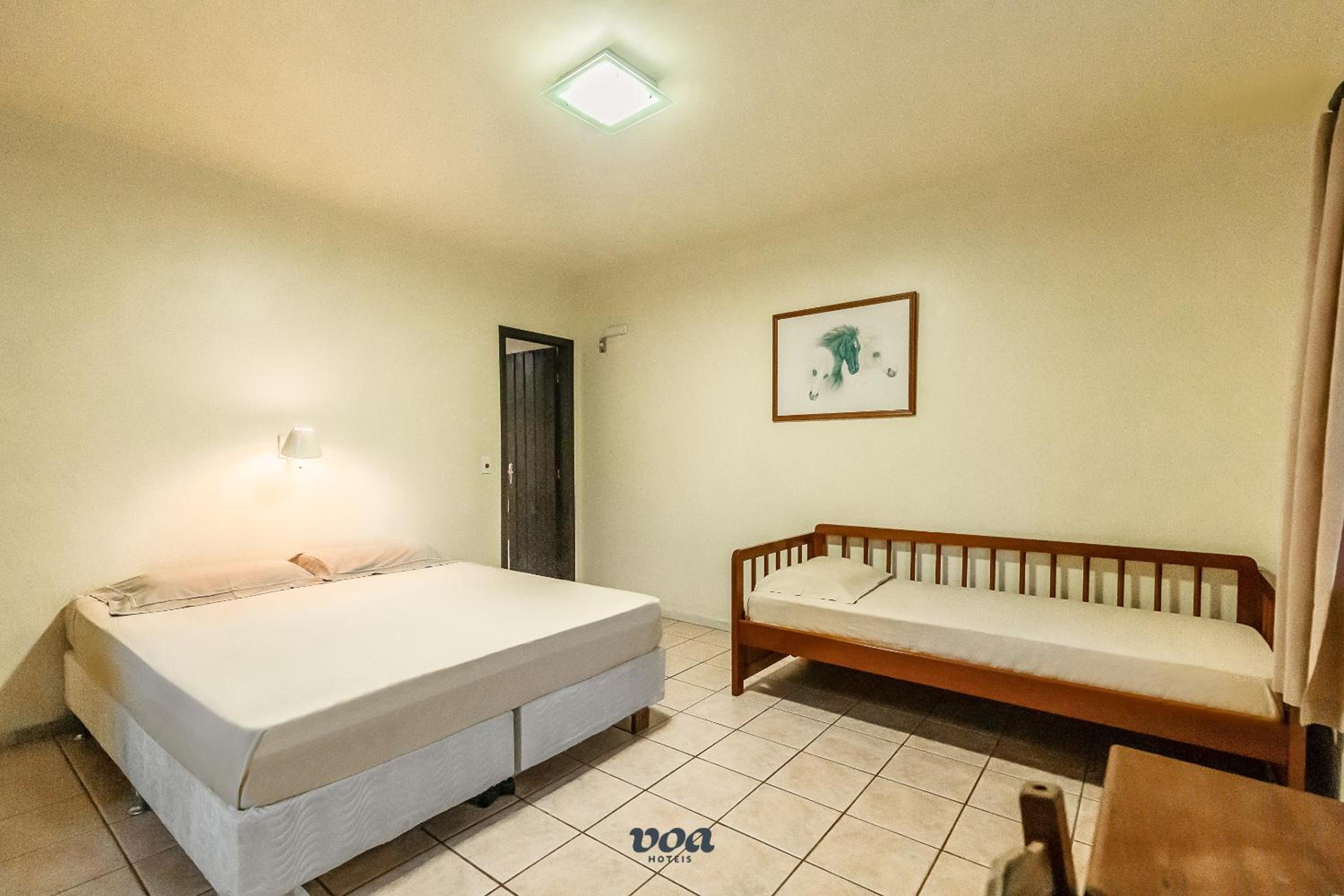 Standard Quadruple Room - Photo 6