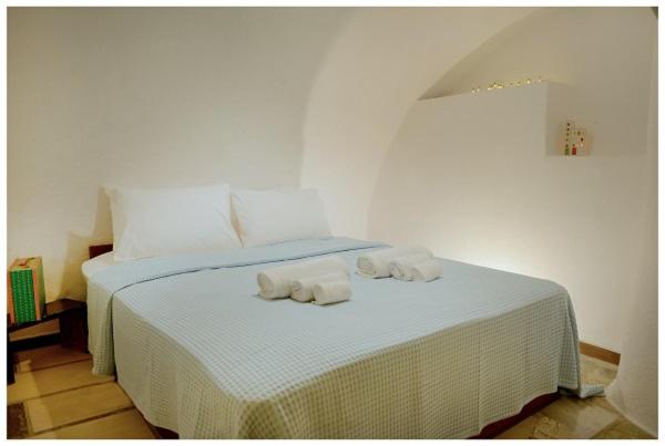 Two-Bedroom House - Photo 1