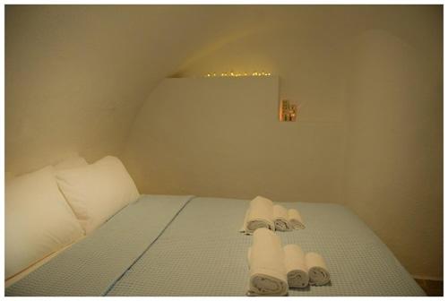 Two-Bedroom House - Photo 15