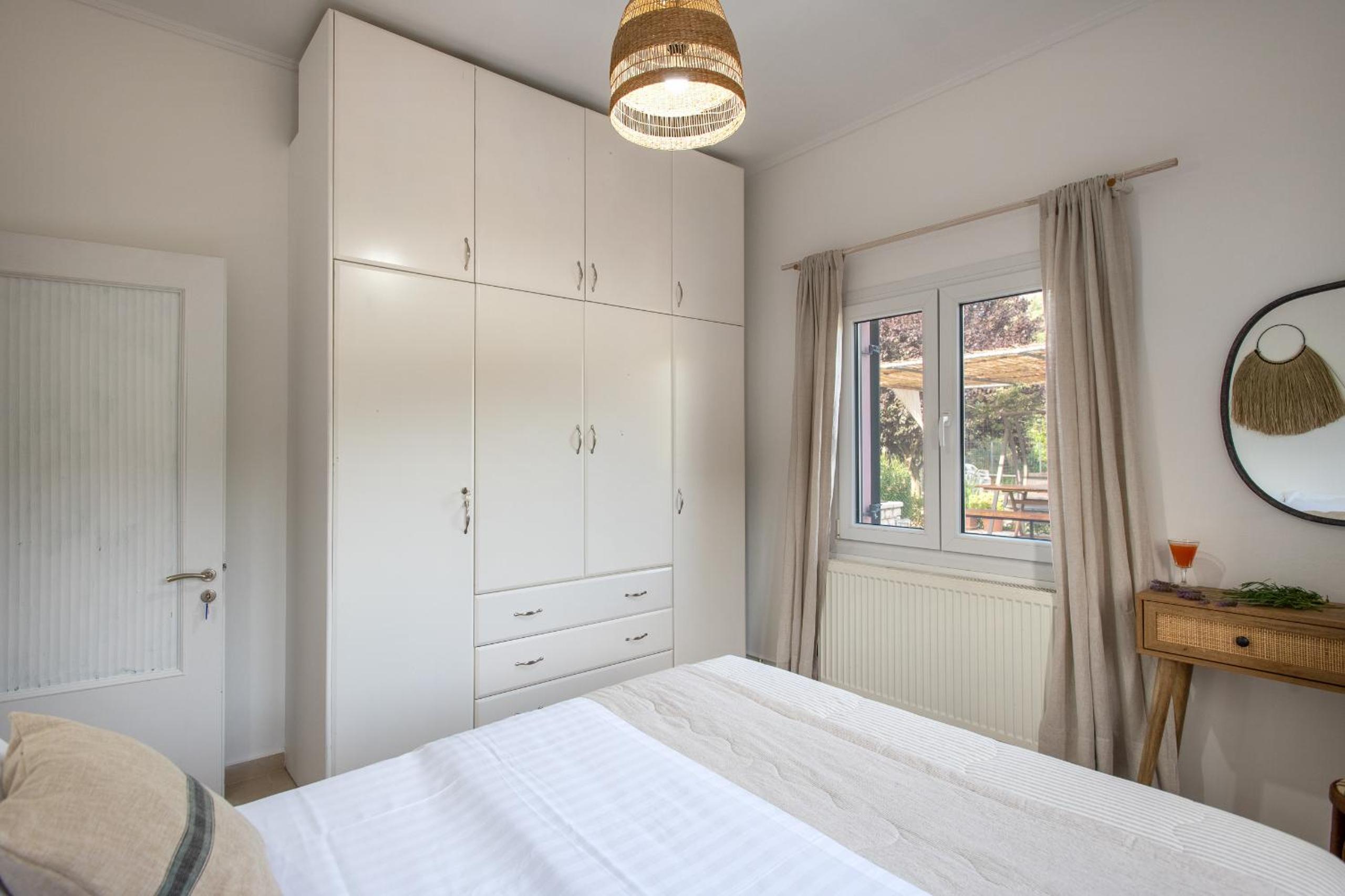 Two-Bedroom House photo 3
