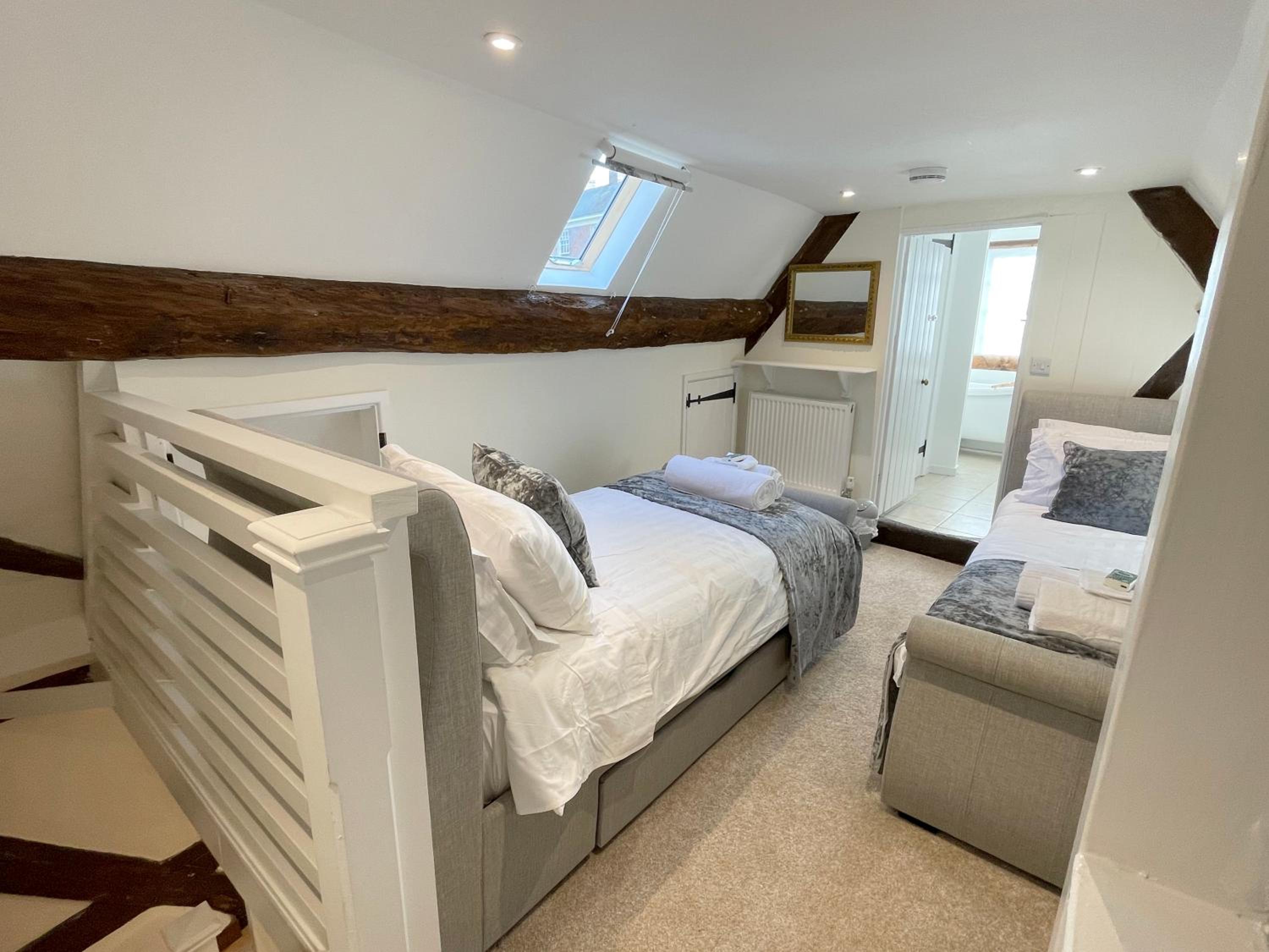 Three-Bedroom Cottage photo 1