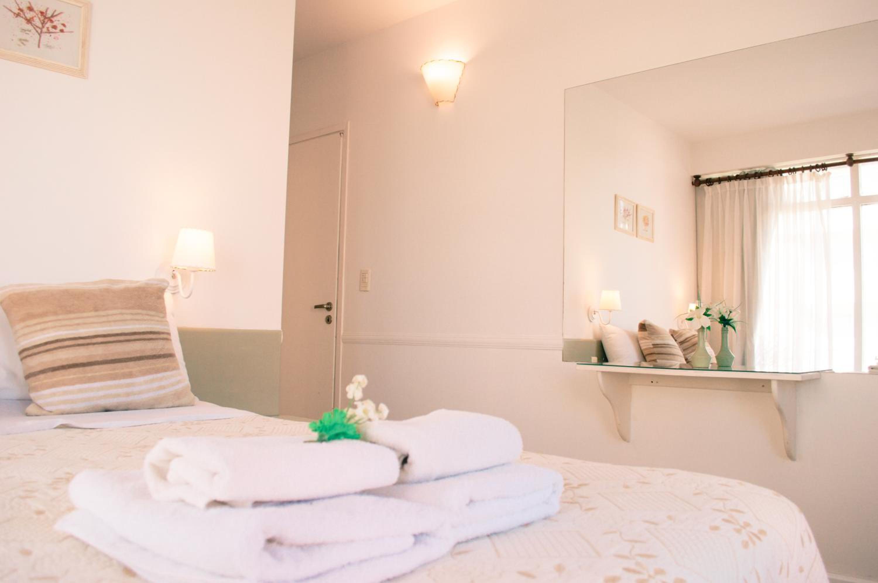 Deluxe Double Room with Side Sea View photo 1