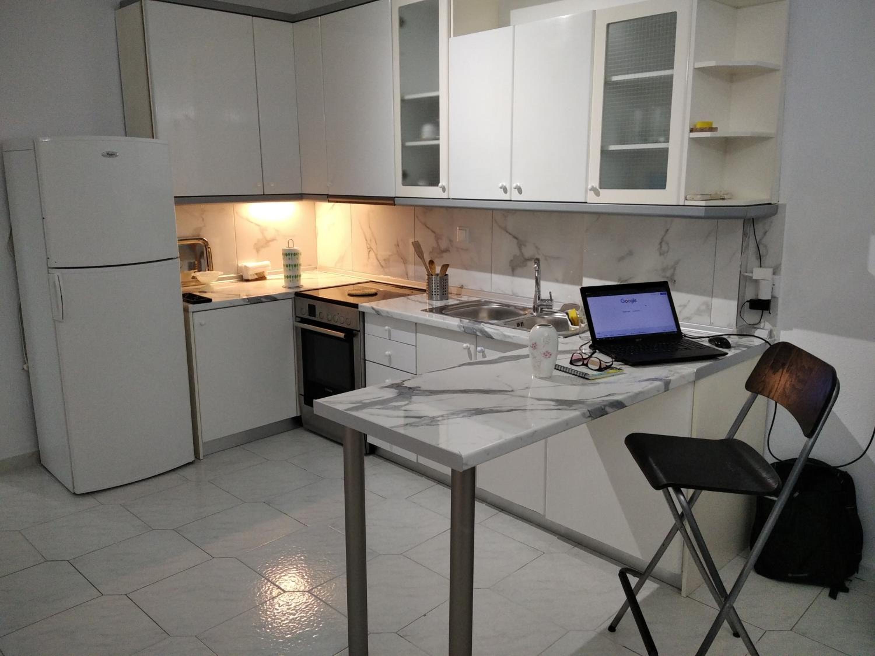 Apartment - Photo 3