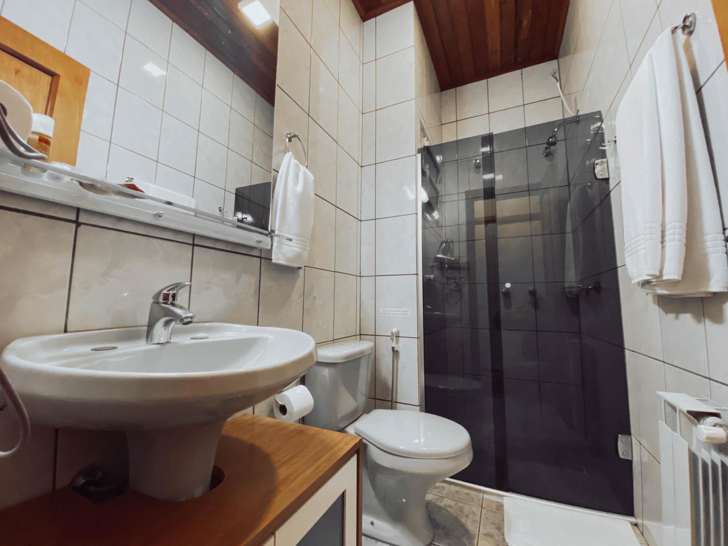 Deluxe Double or Twin Room photo 3