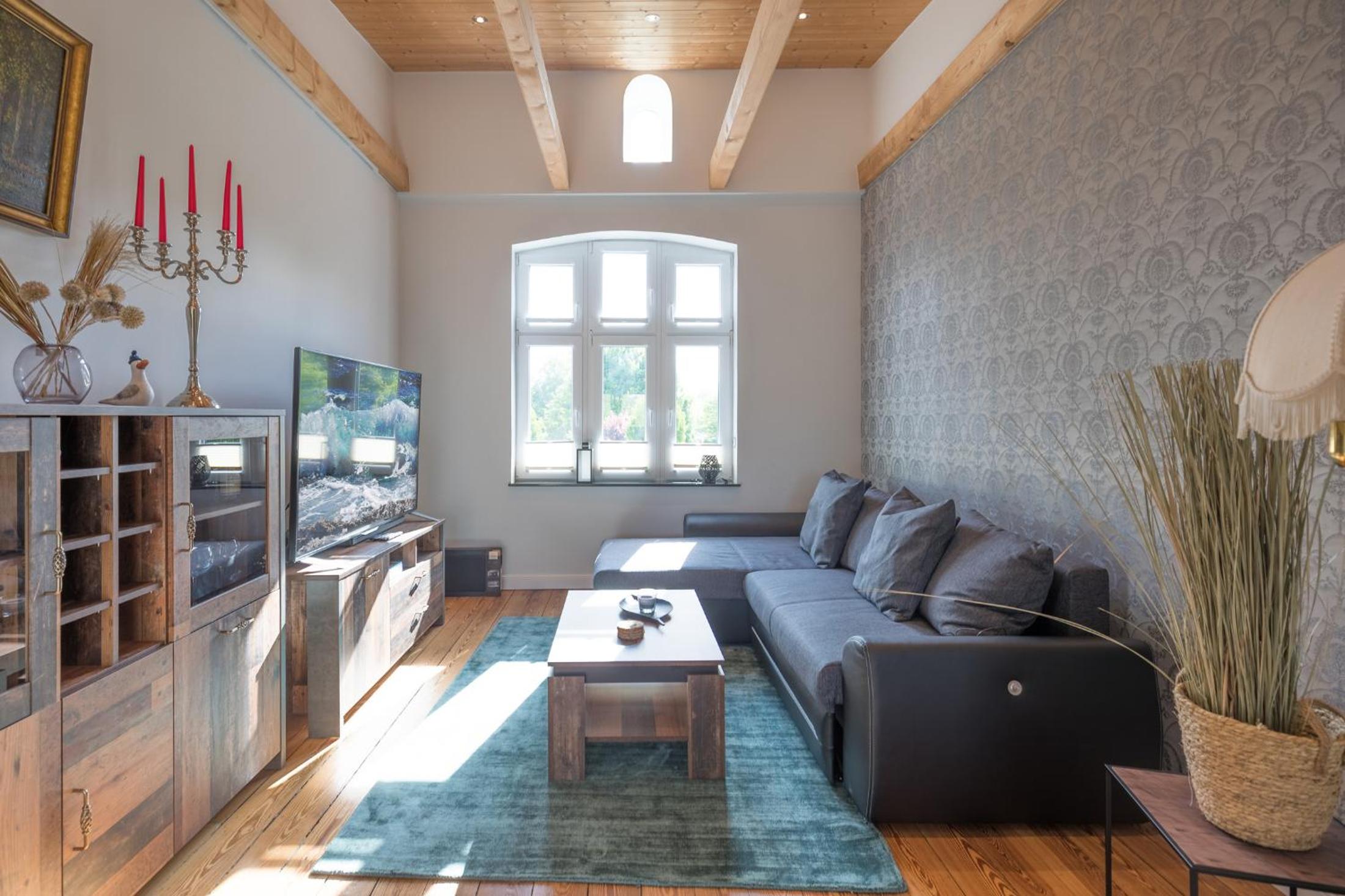 Apartment with Balcony photo 1