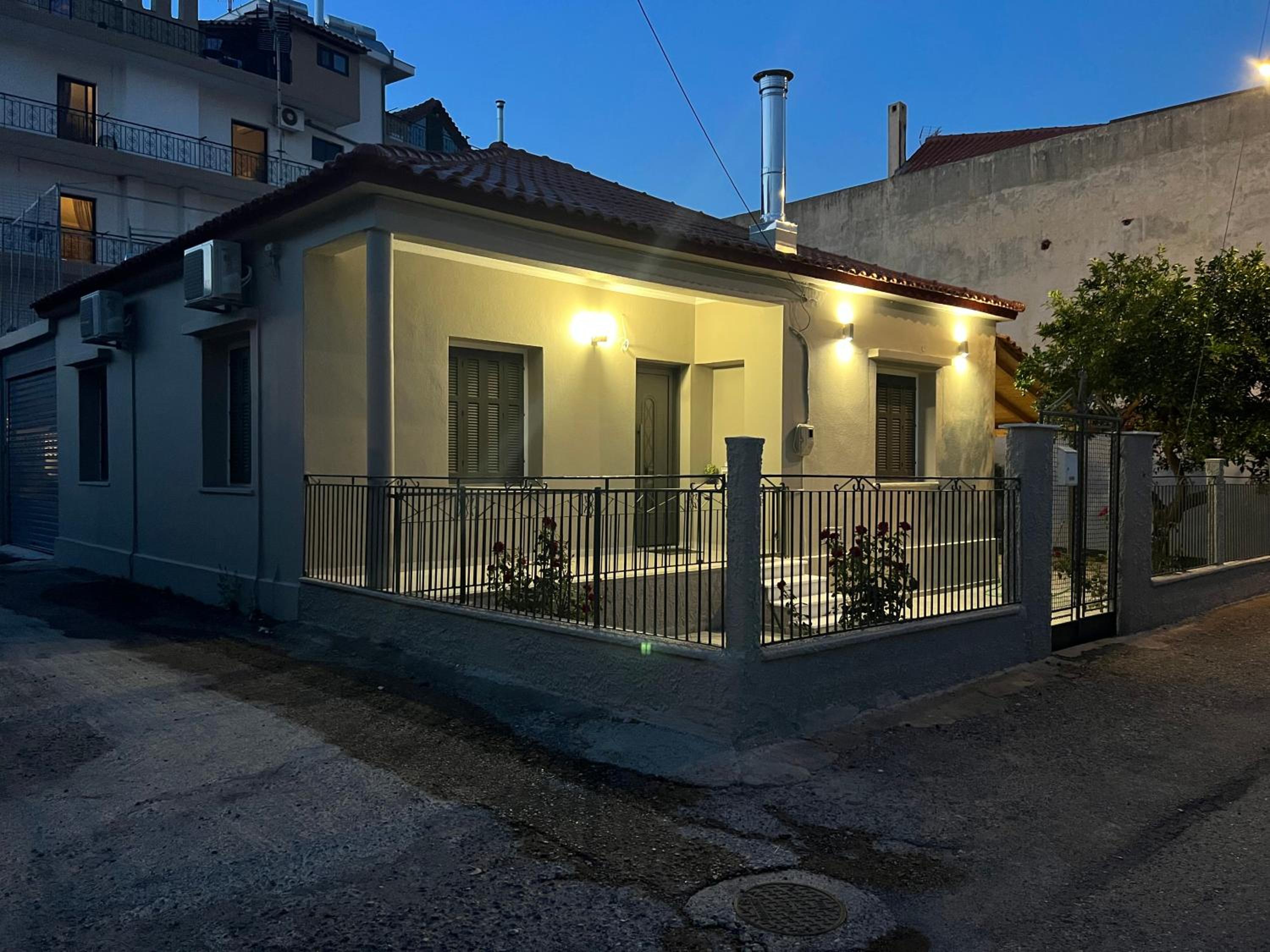 One-Bedroom House photo 2