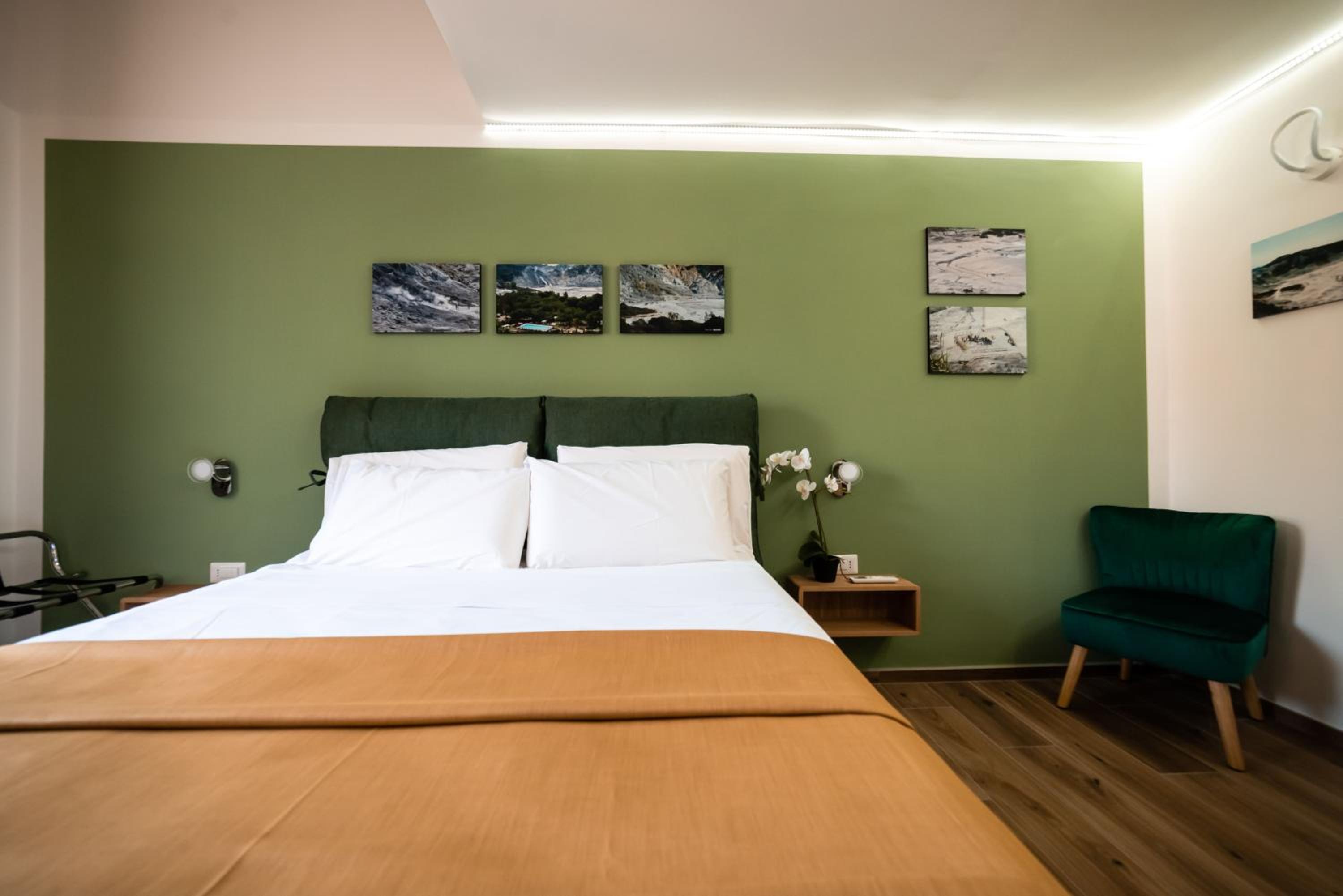 Superior King Room