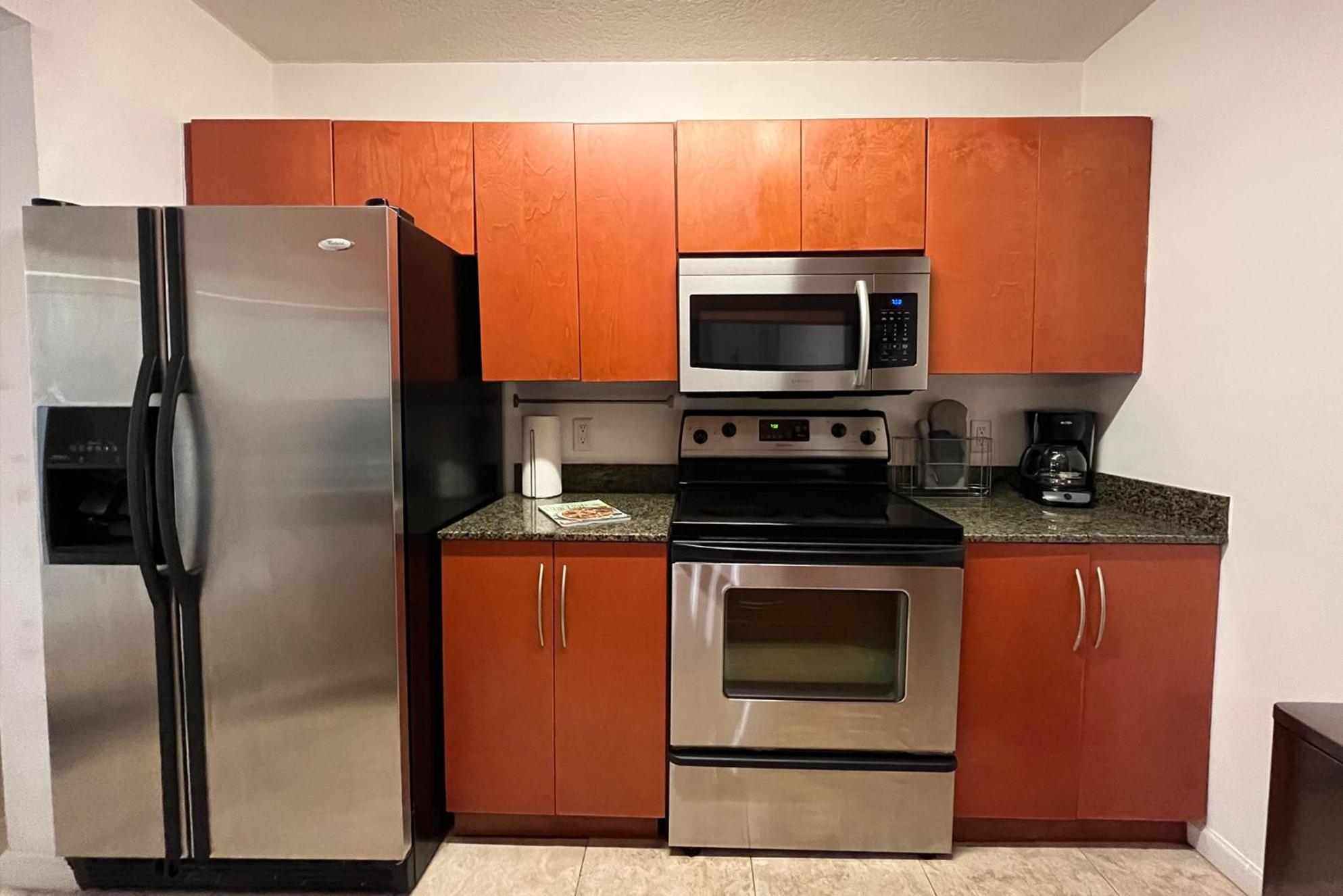 One-Bedroom Apartment photo 2