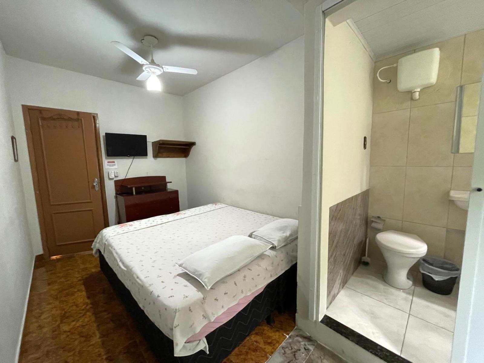 Double Room - Photo 17