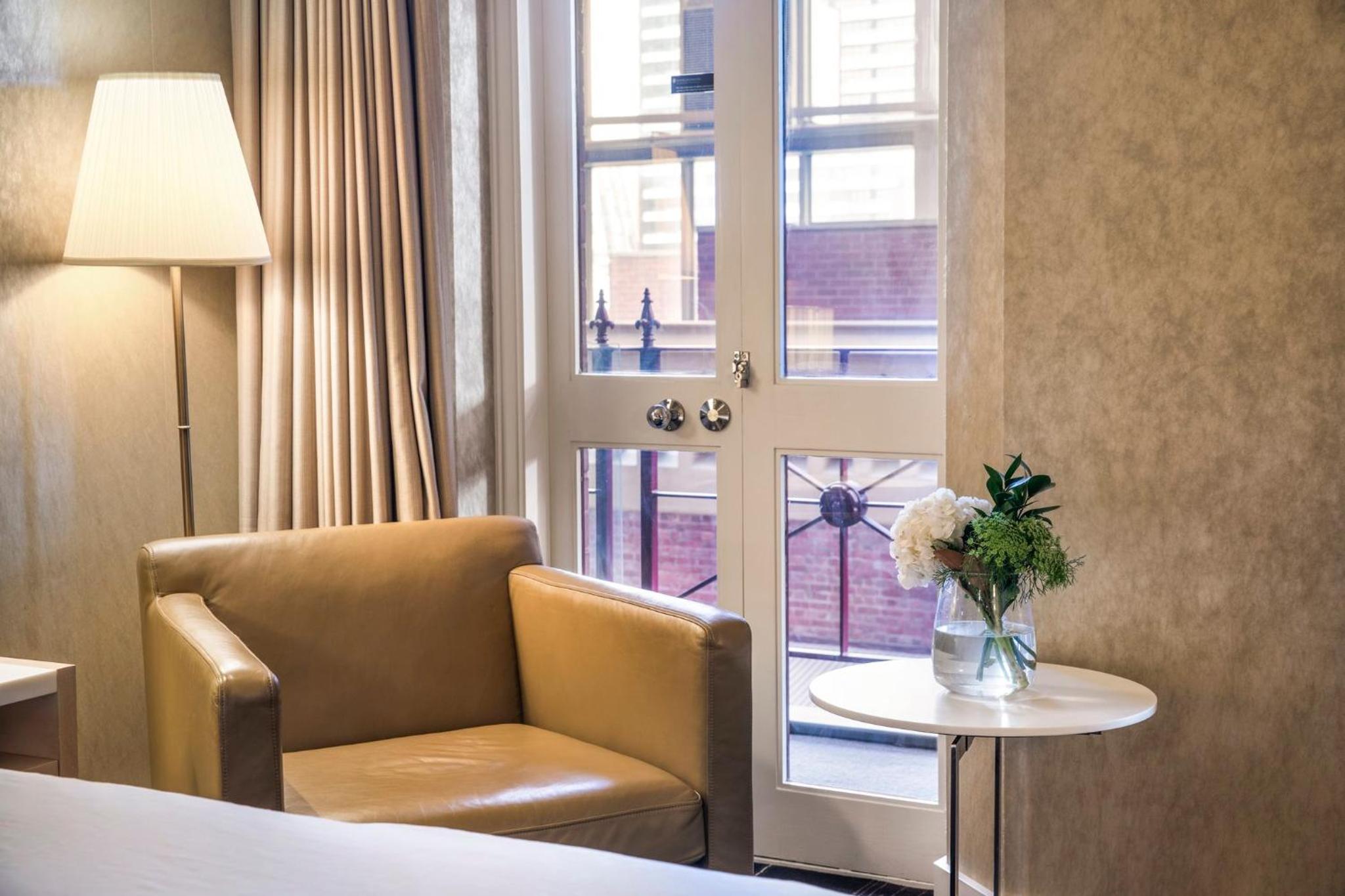 Classic Double Room with Two Double Beds - Photo 3