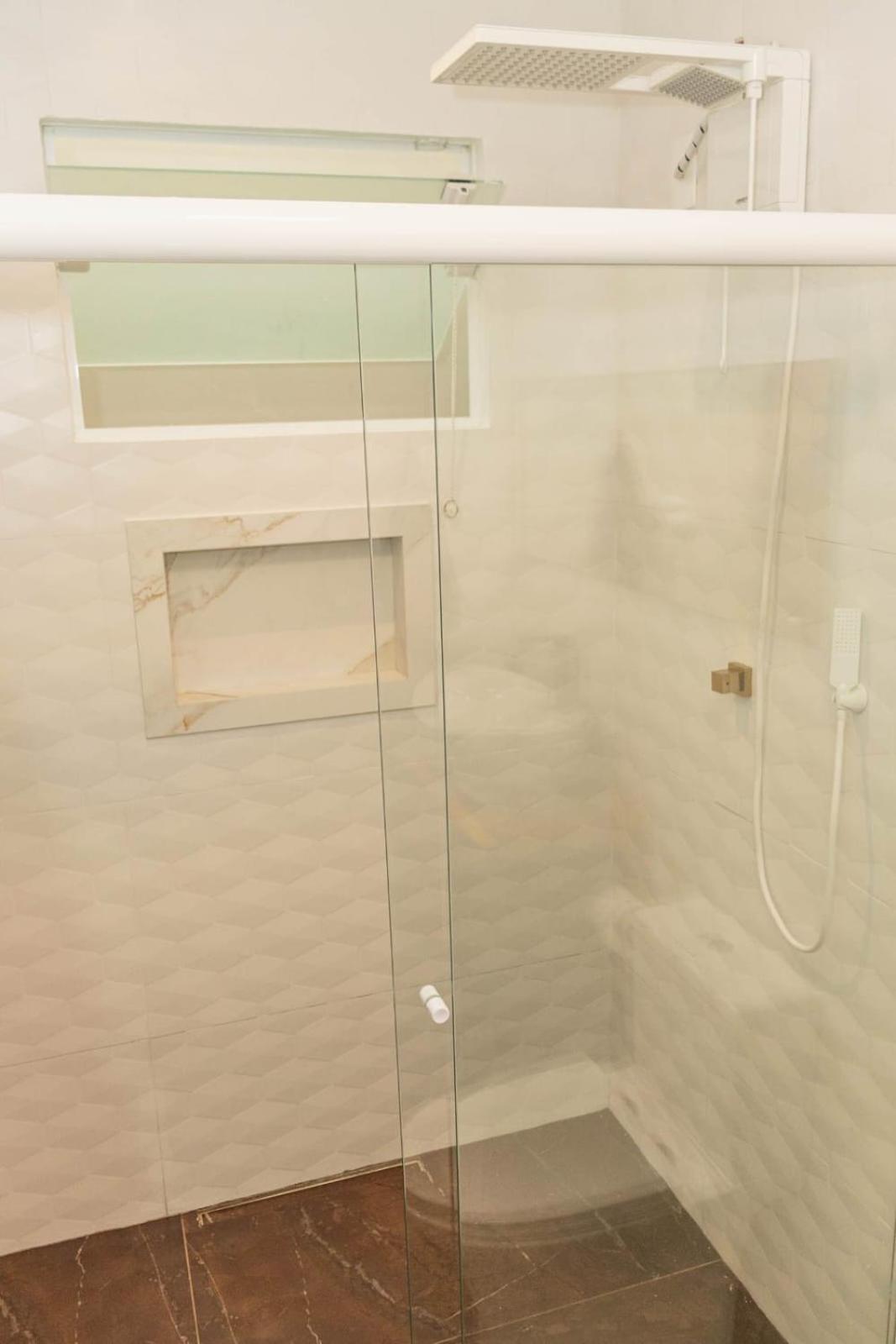 Deluxe Queen Room with Two Queen Beds - Photo 8