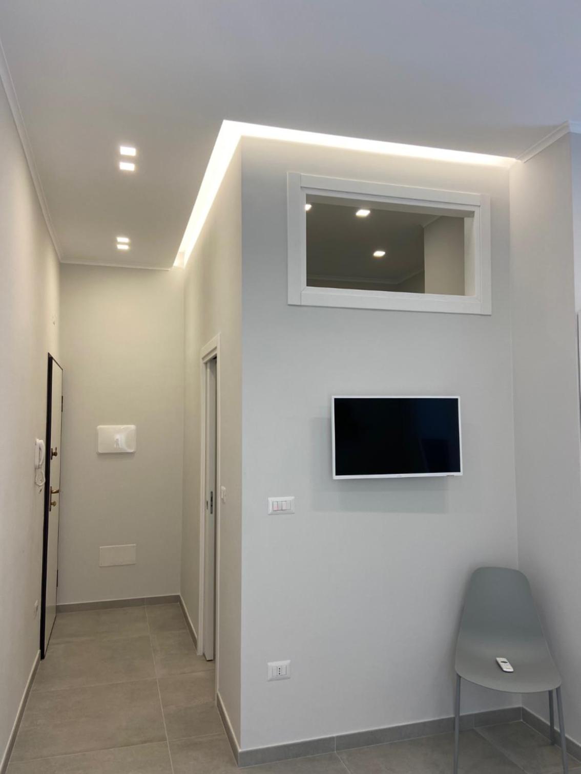 Apartment with Balcony photo 3
