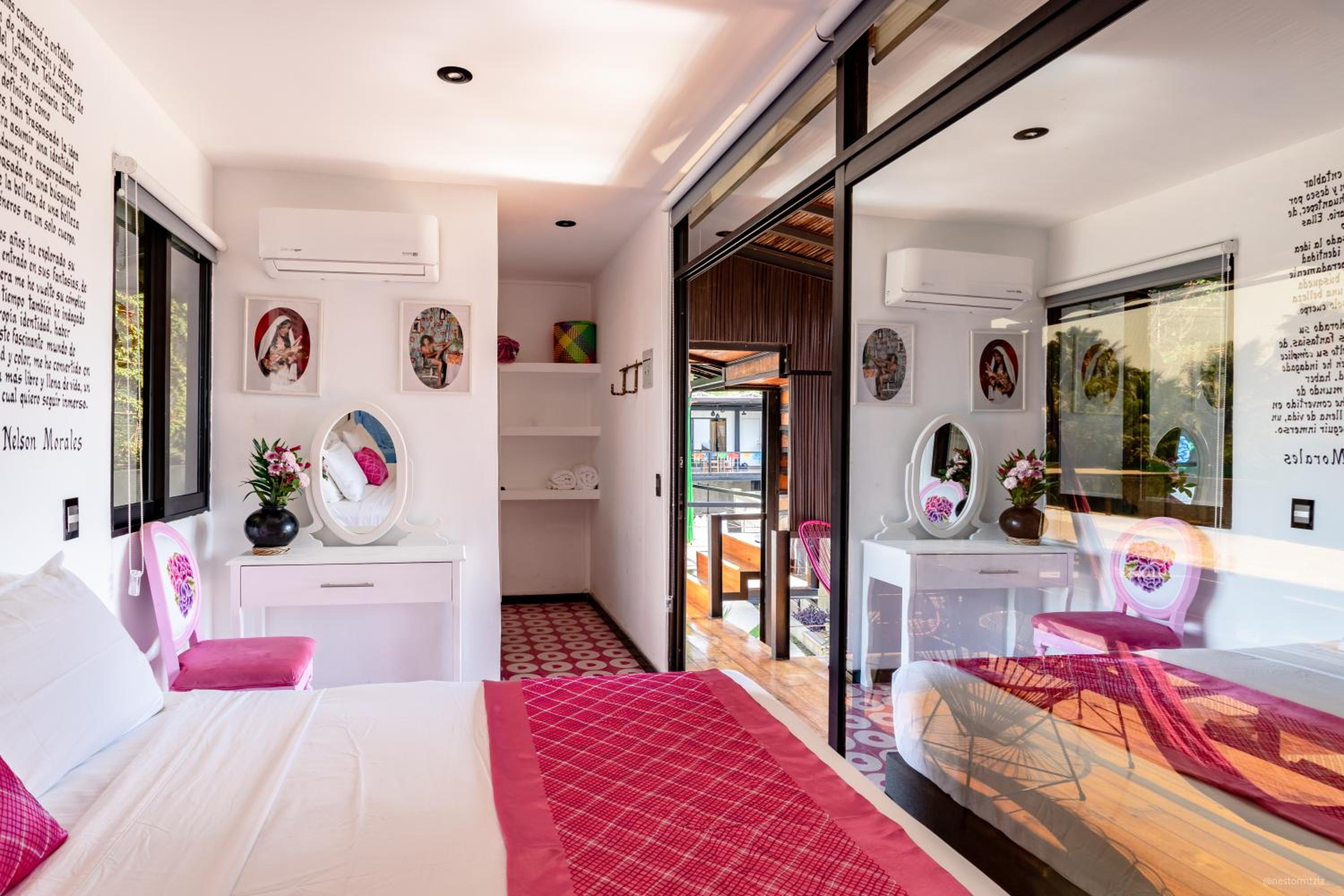 King Room with Pool View photo 3