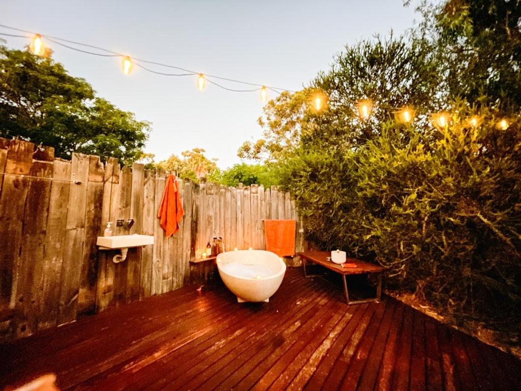 Tent - Photo 1