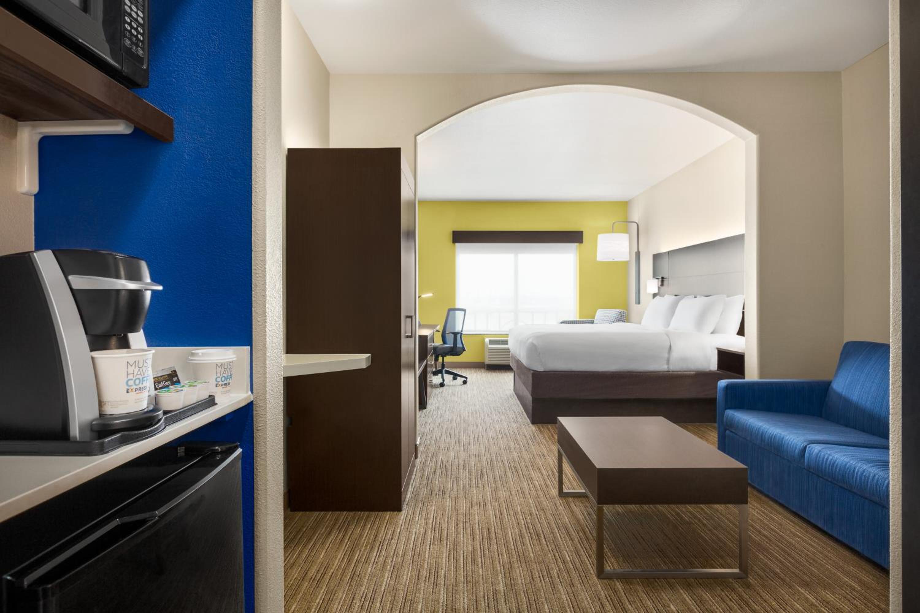 One-Bedroom King Suite