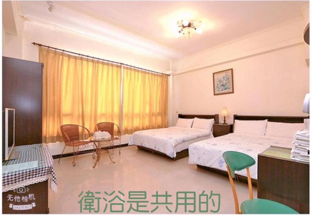 Standard Quadruple Room with Shared Bathroom