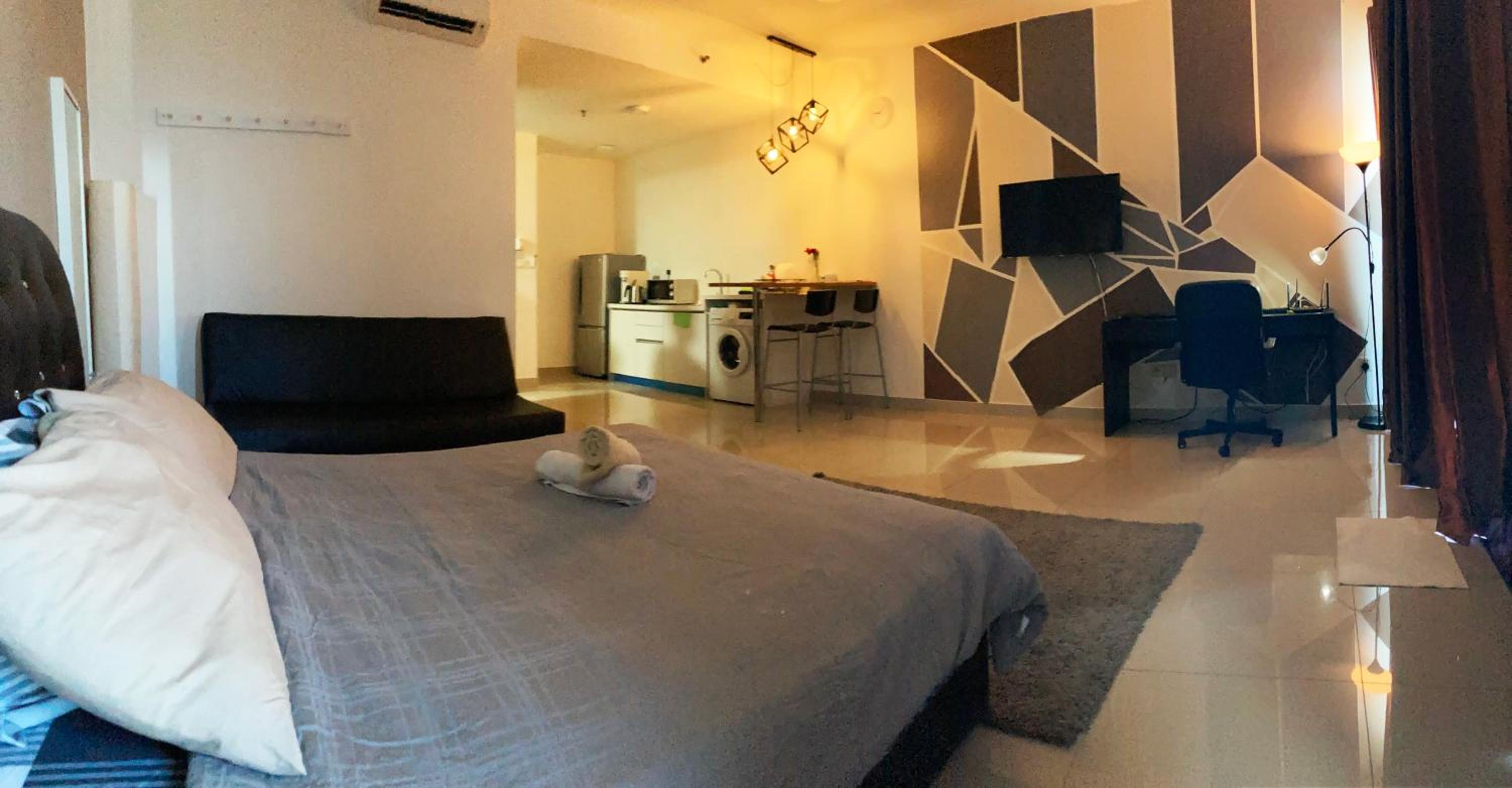 Studio Apartment
