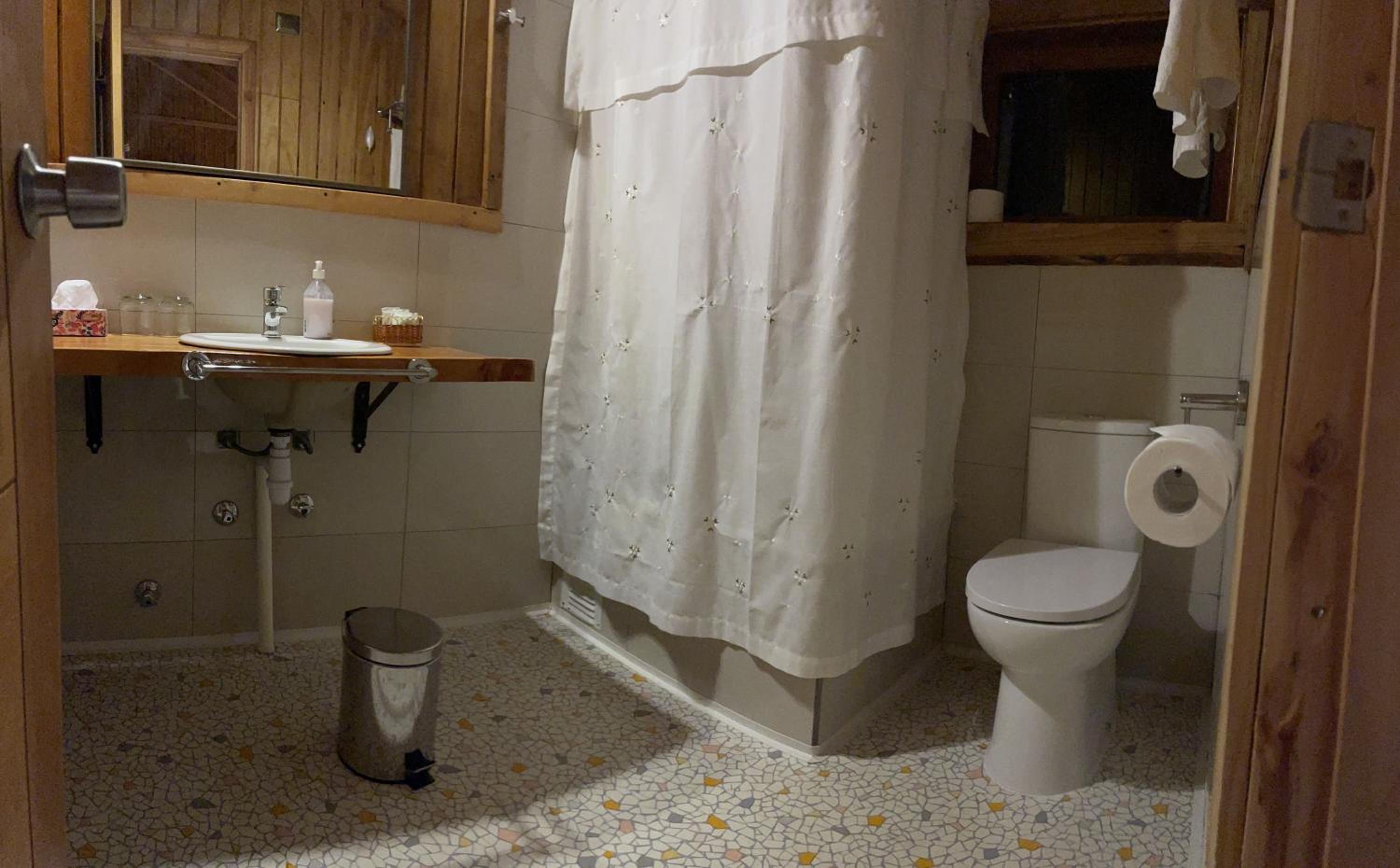 Double Room with Private Bathroom photo 3