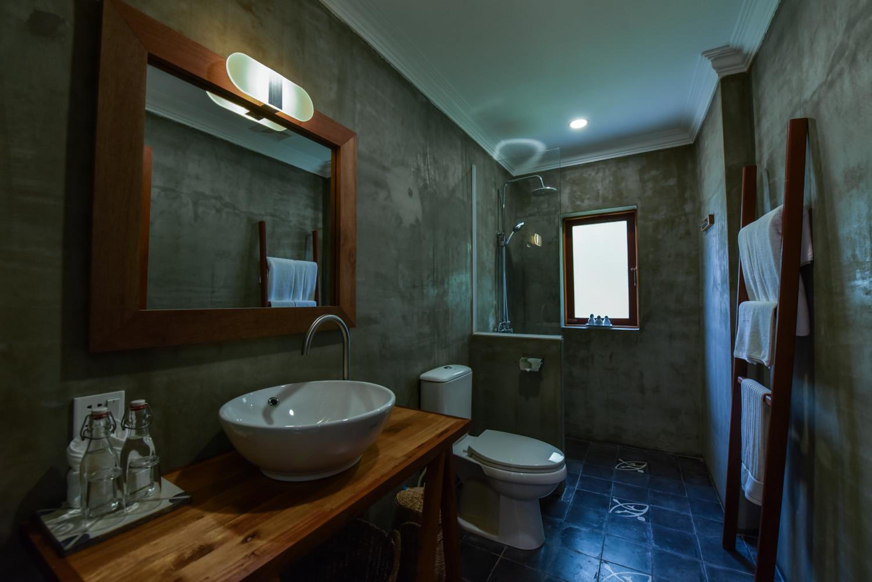 Standard Twin Room - Photo 4