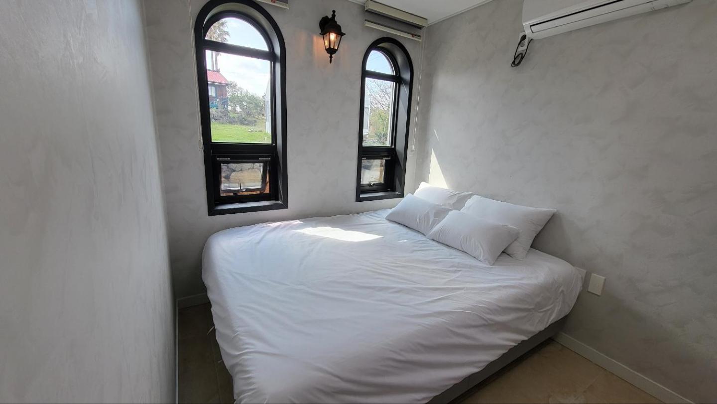 King Suite - Photo 8