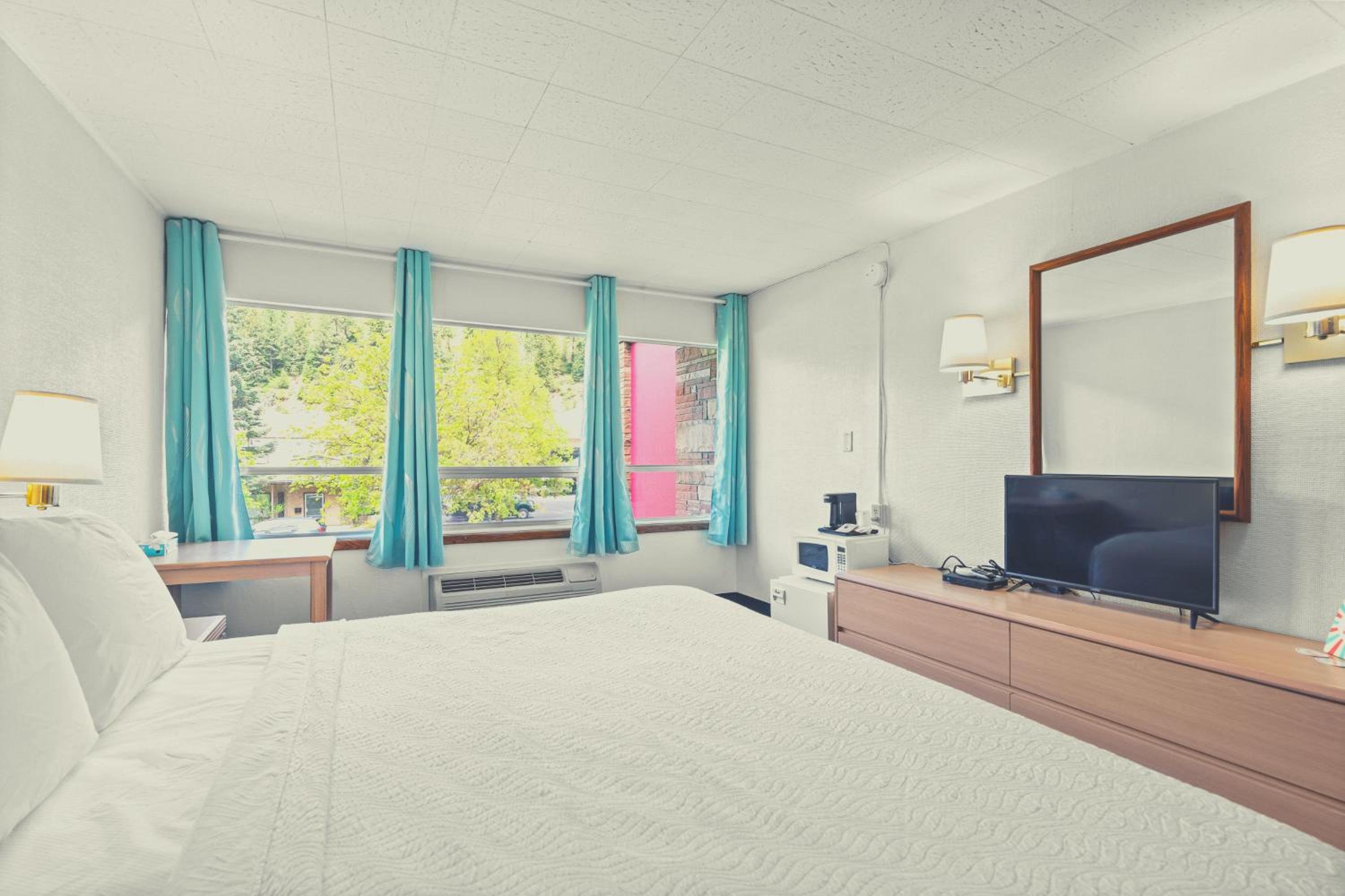 Superior King Room - Photo 8