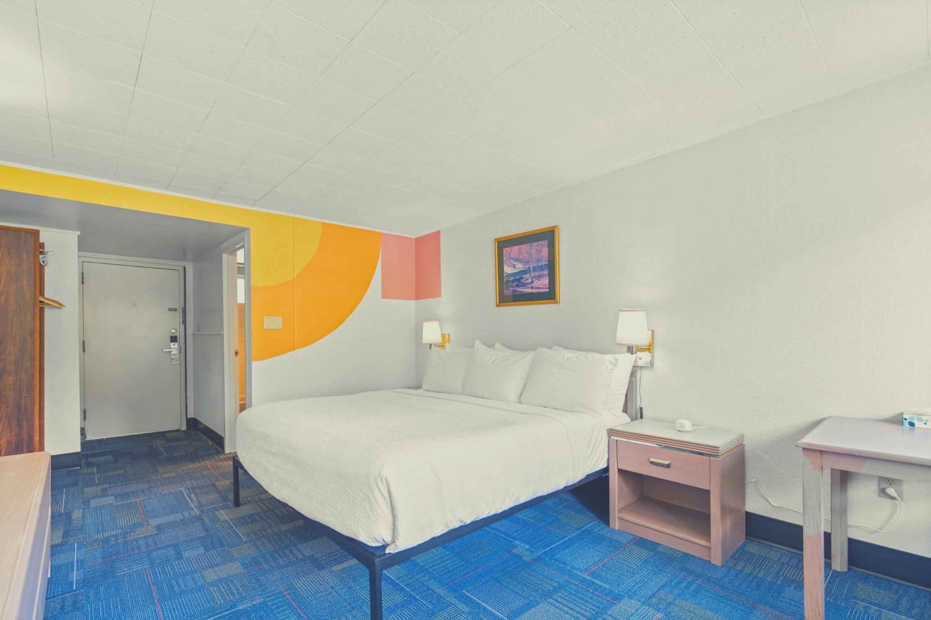 Superior King Room - Photo 11