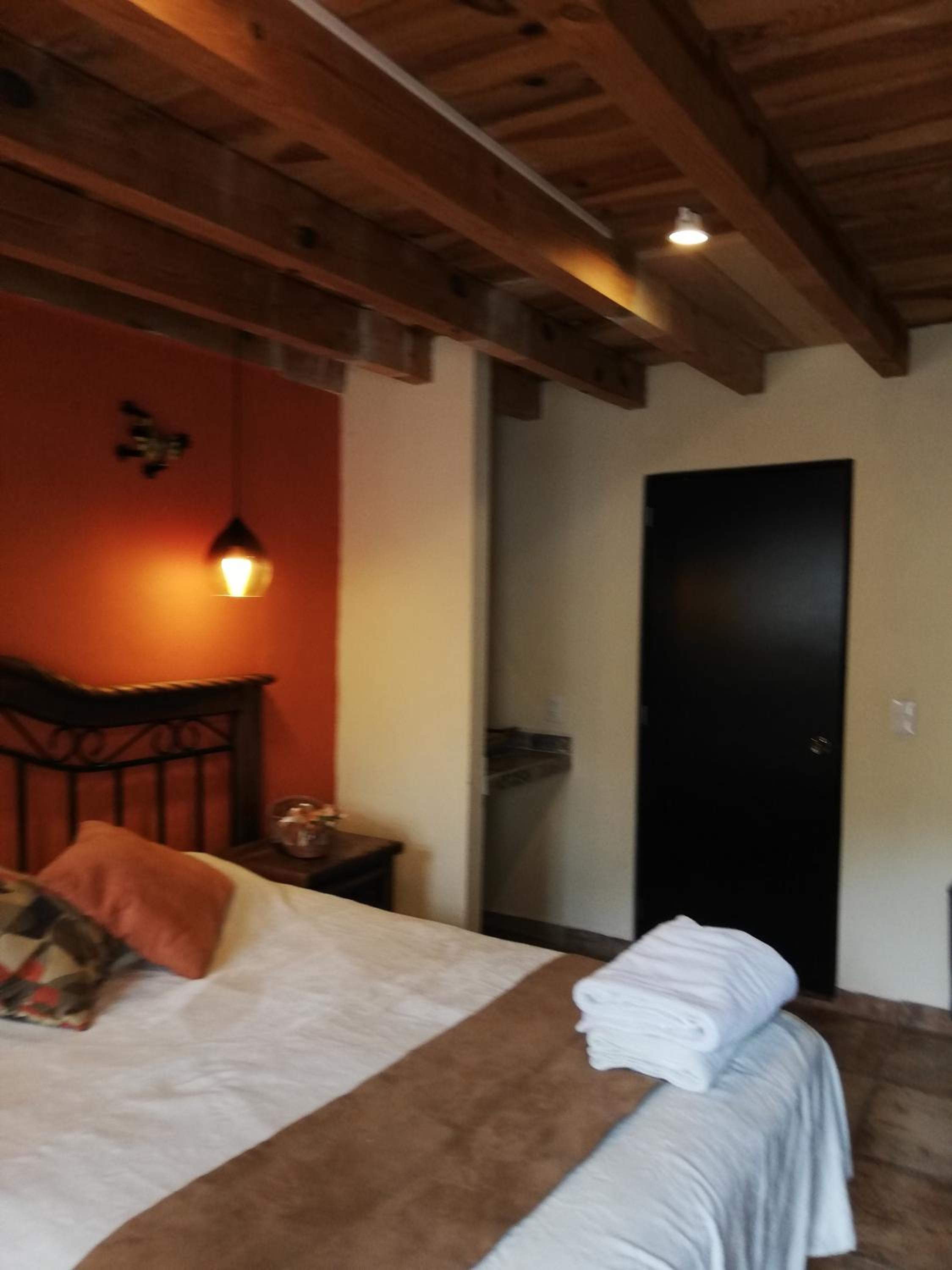 Double Room - Photo 5