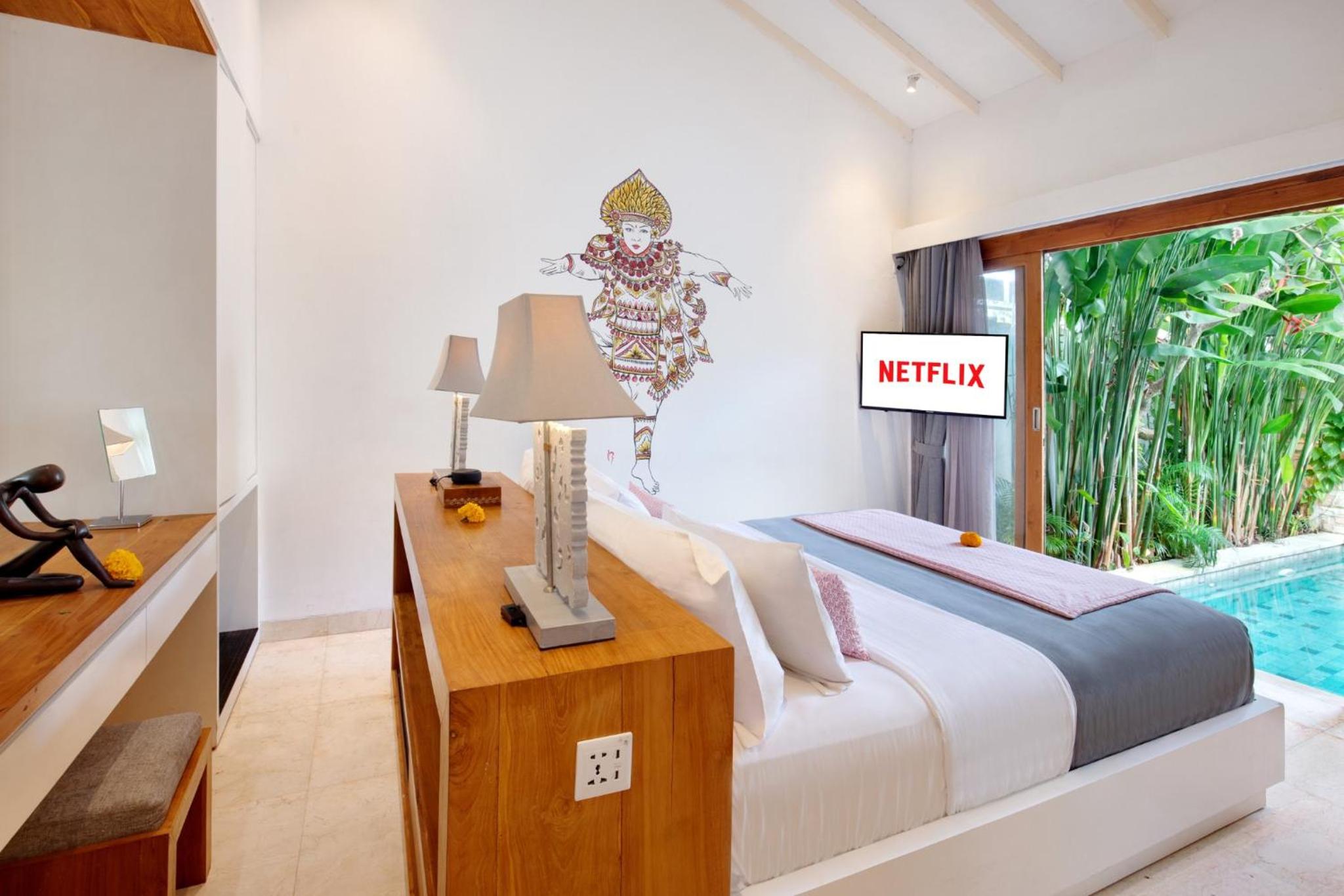 One-Bedroom Villa with Private Pool - Photo 17
