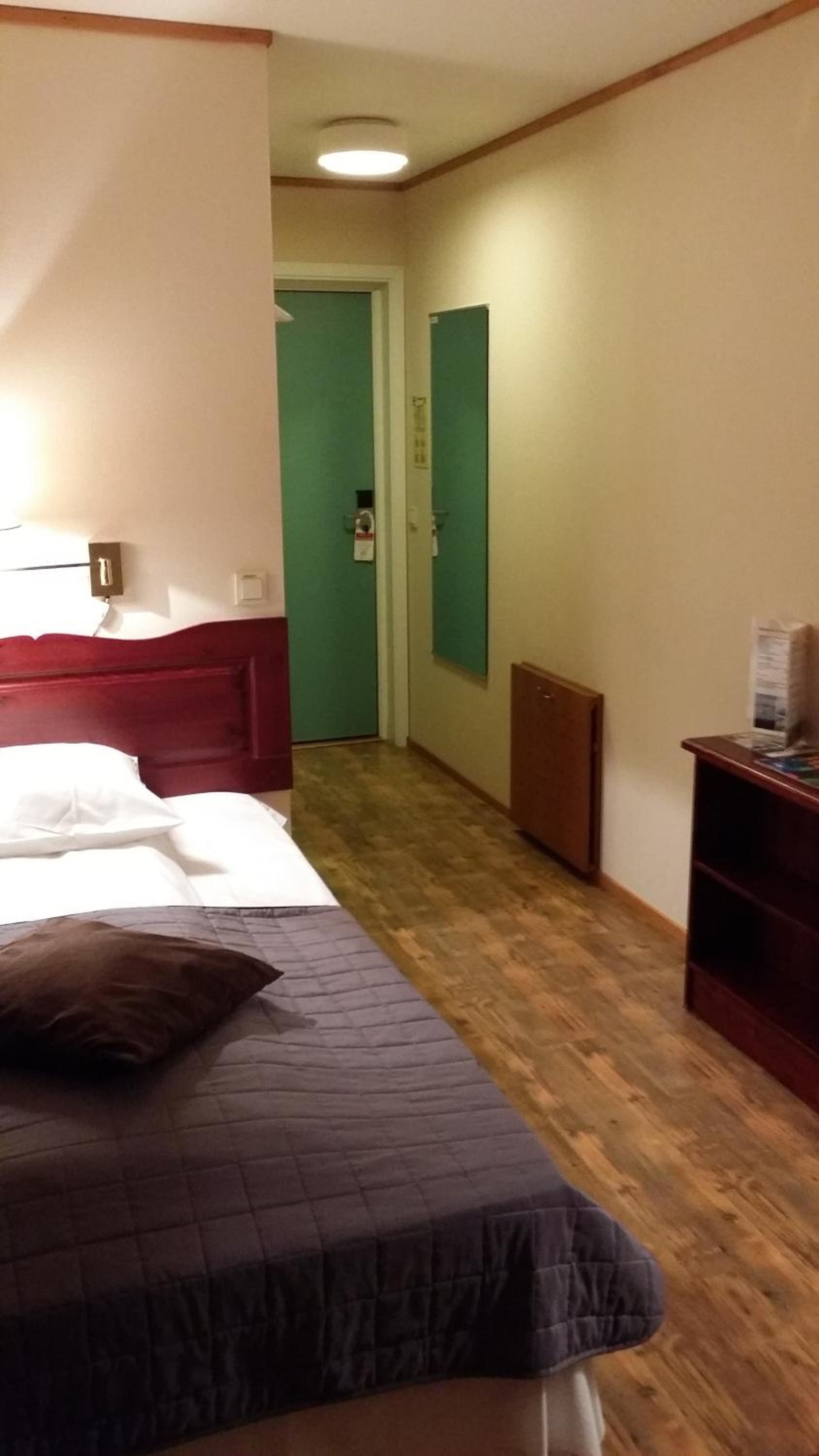 Single Room photo 3
