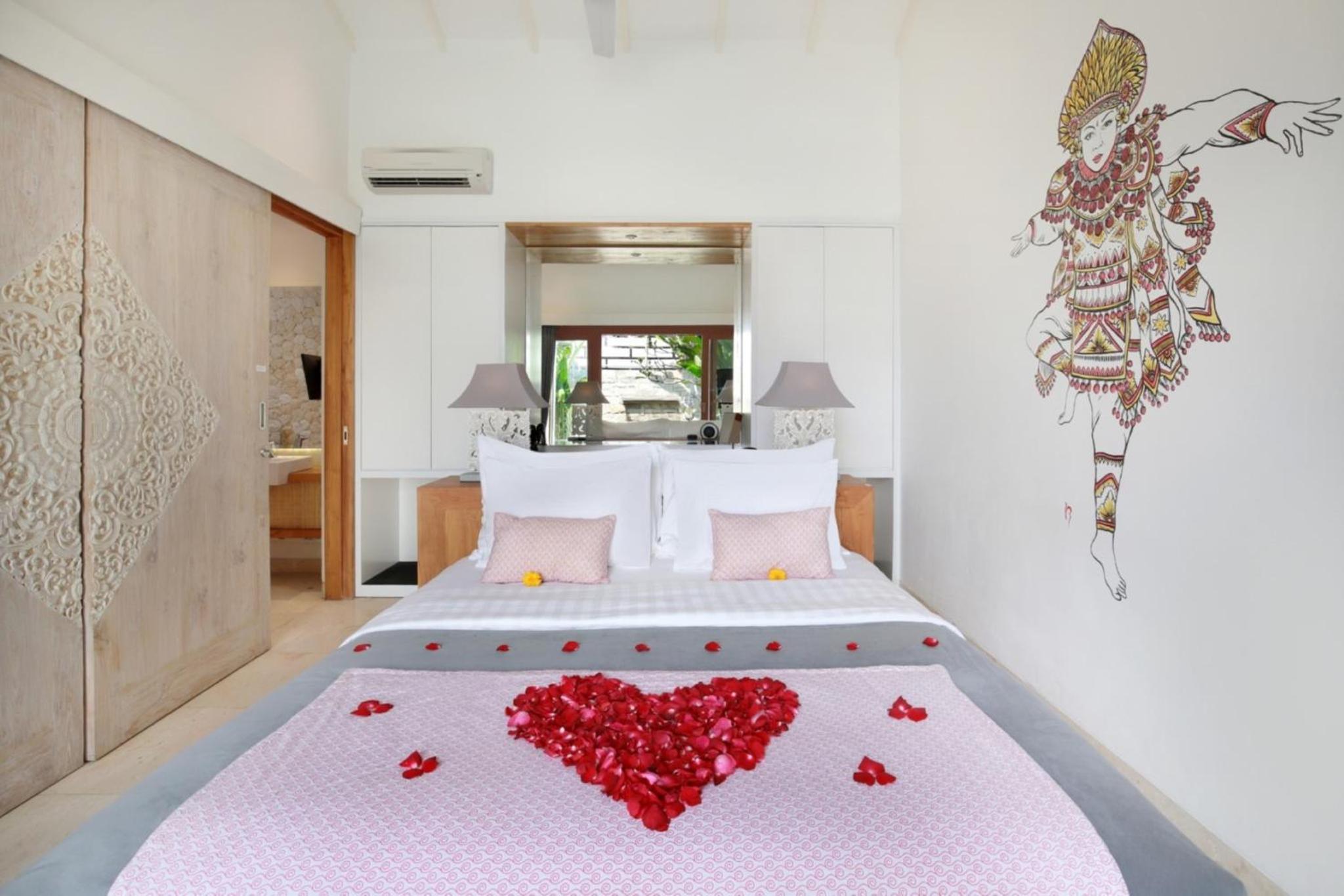 One-Bedroom Villa with Private Pool - Photo 13