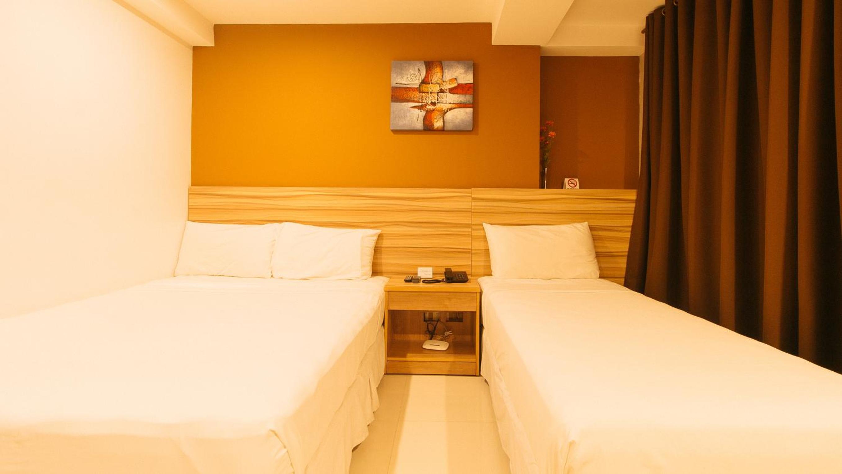 Deluxe Family Room