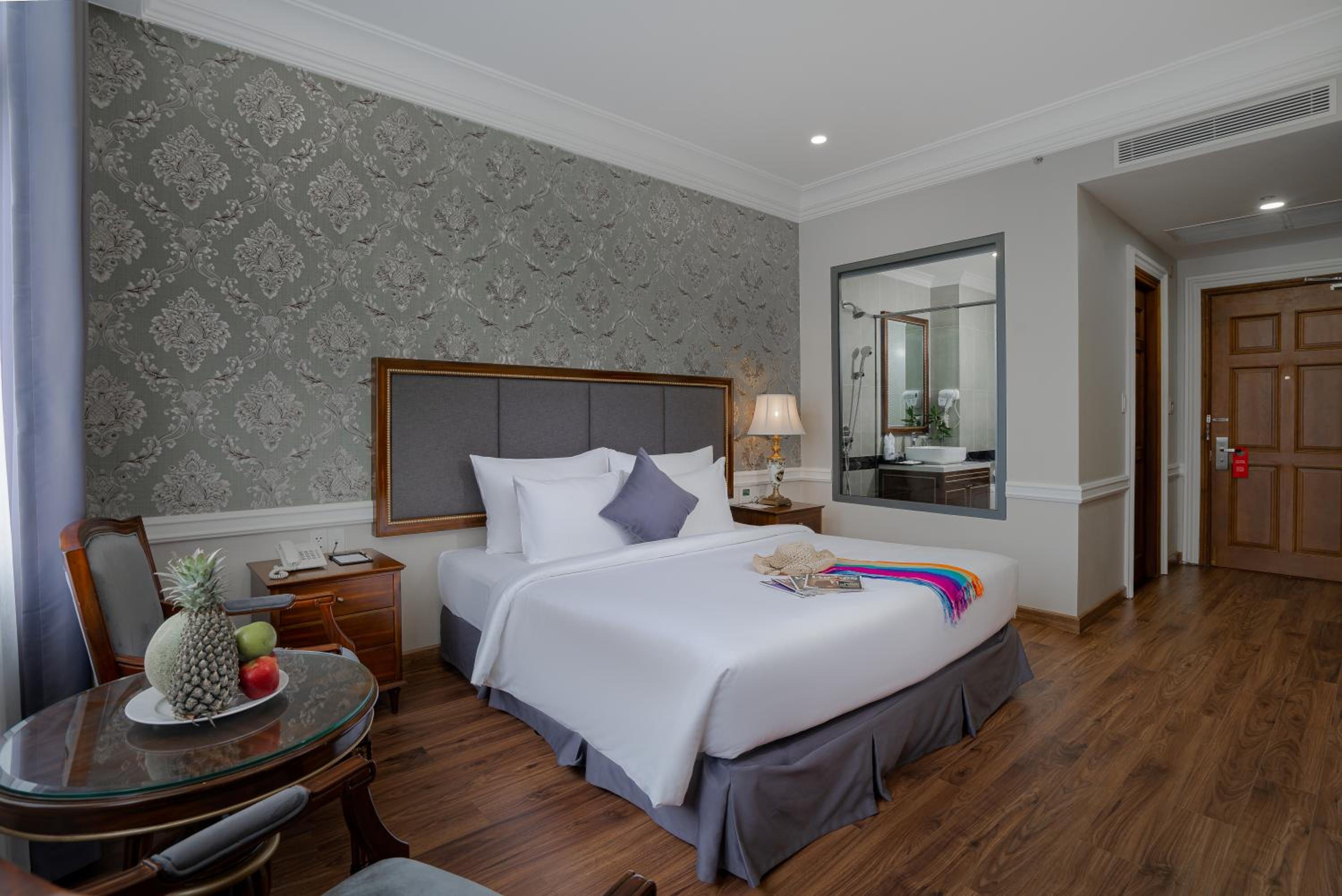 Premier Room with Sea View - Photo 2
